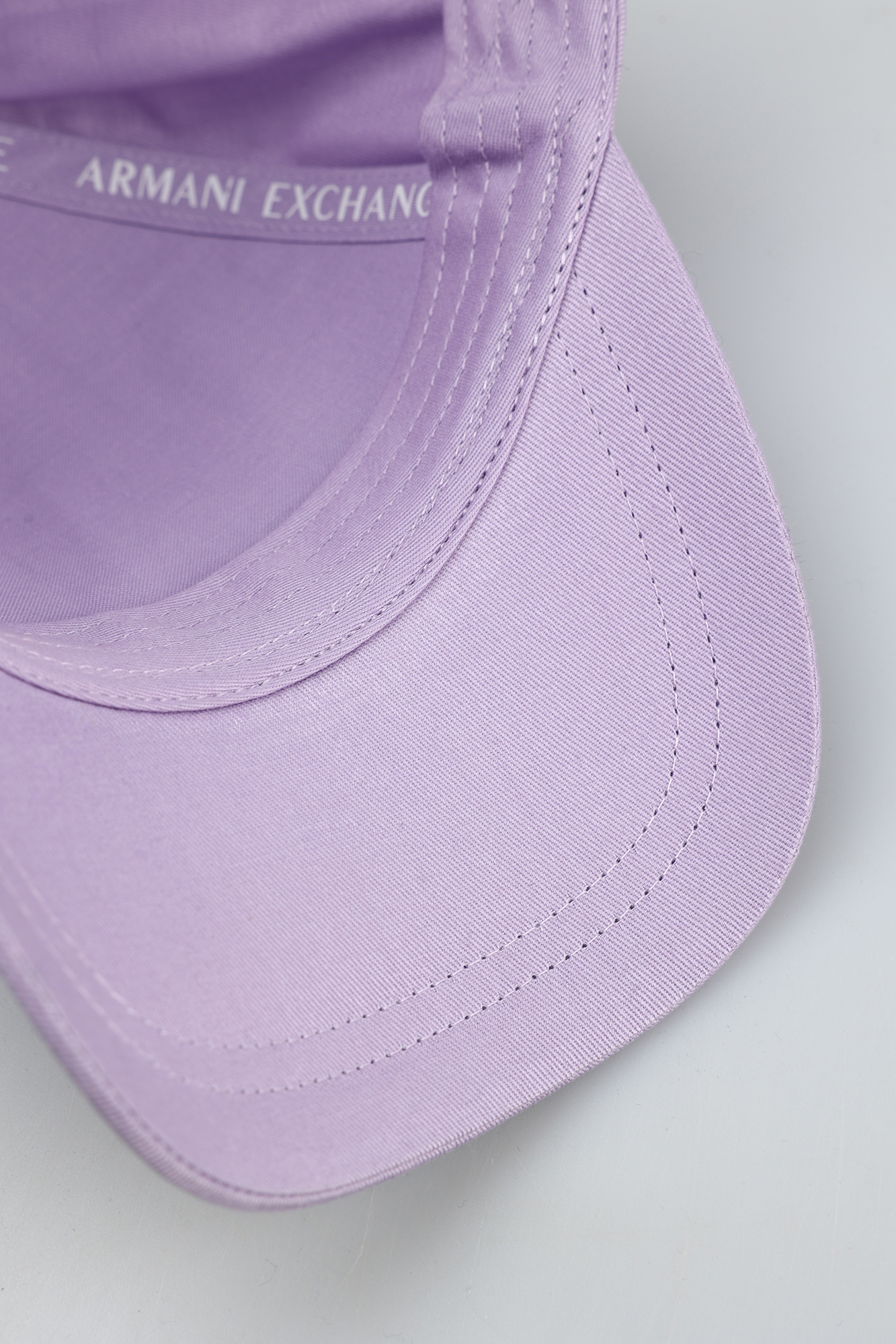 944170_1A170 Кепка Armani Exchange Фиолетовый