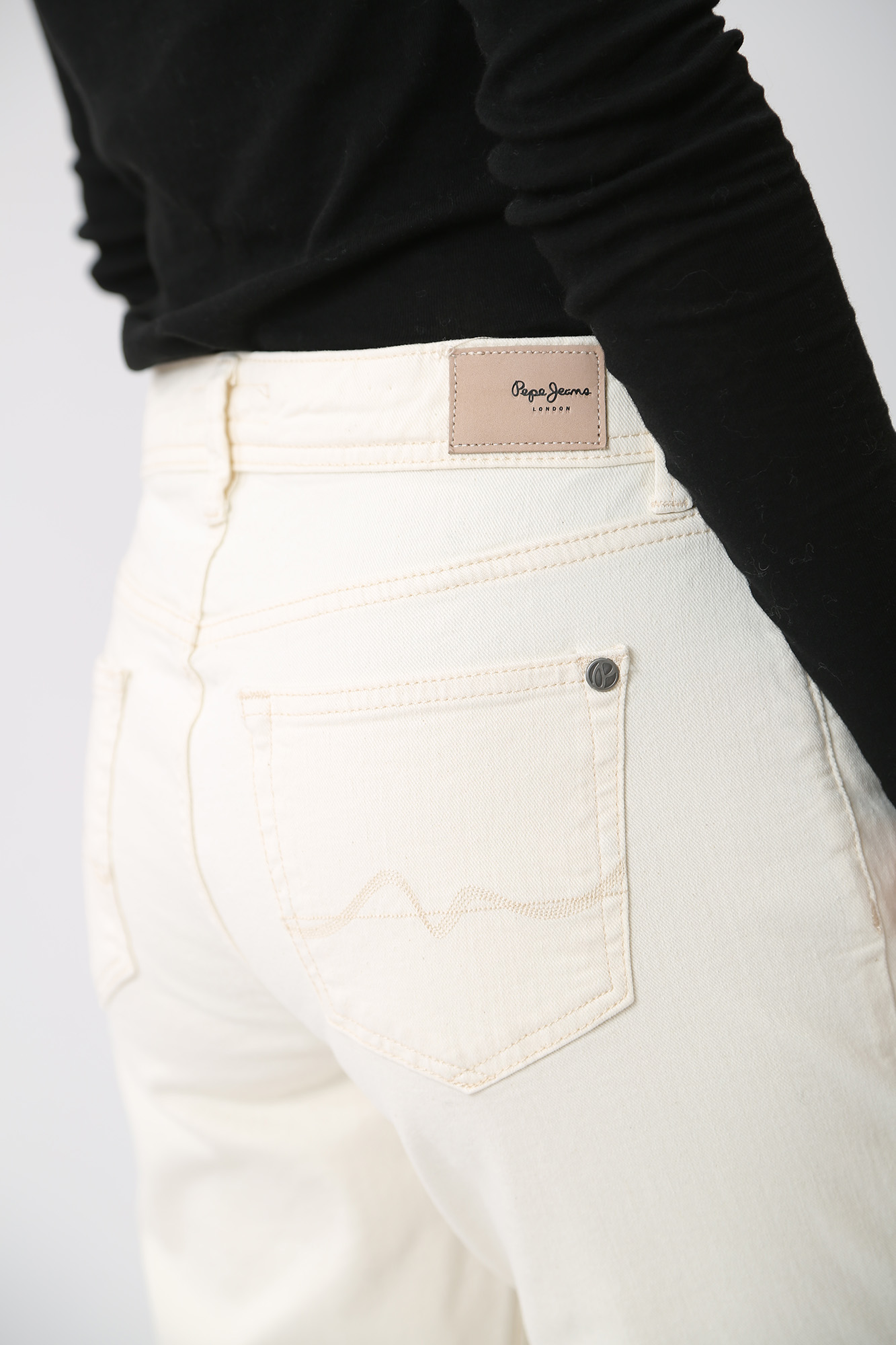 PL204591WI5 джинсы tapered jeans hw  pepe jeans 