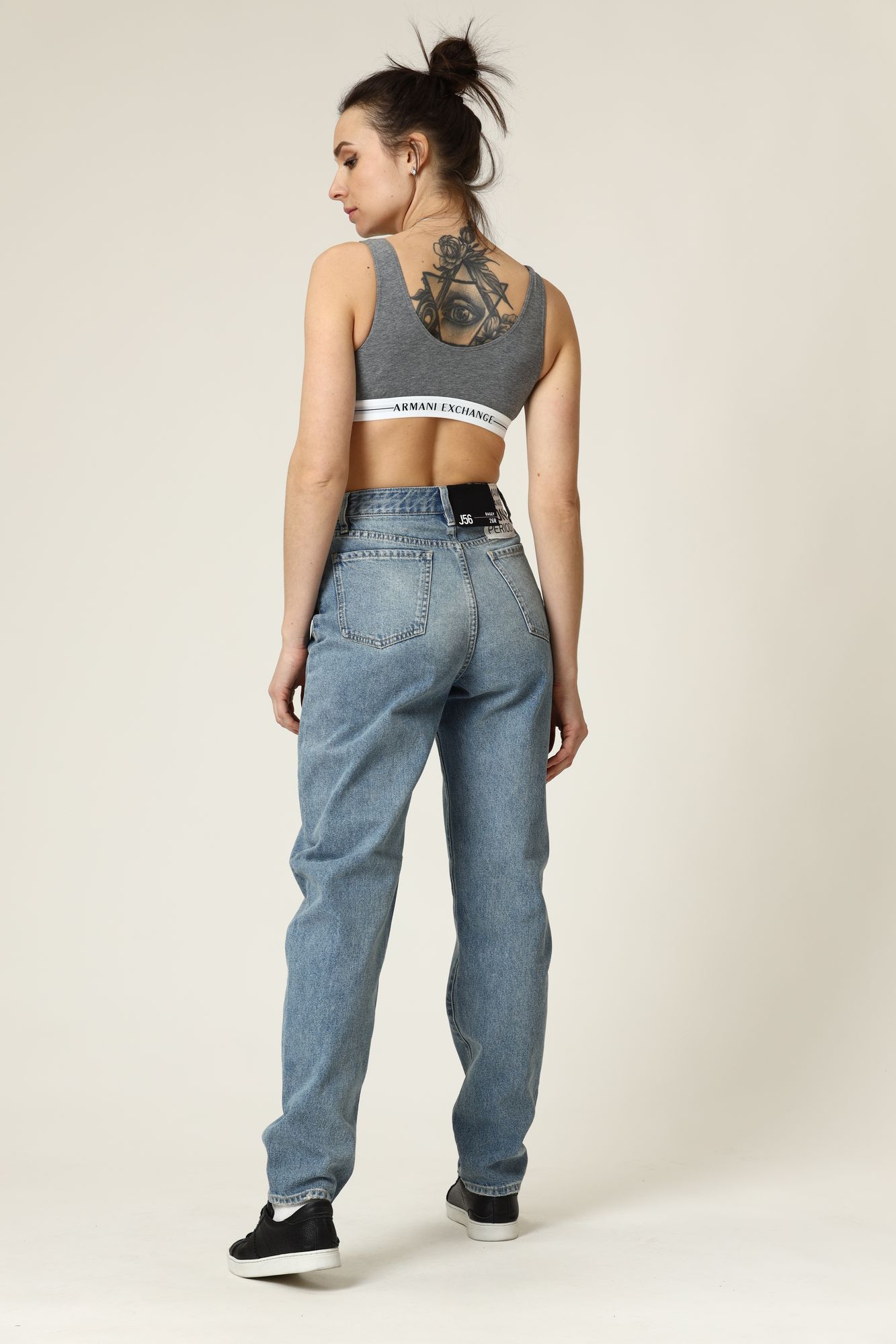 947004_1P601 топ armani exchange 