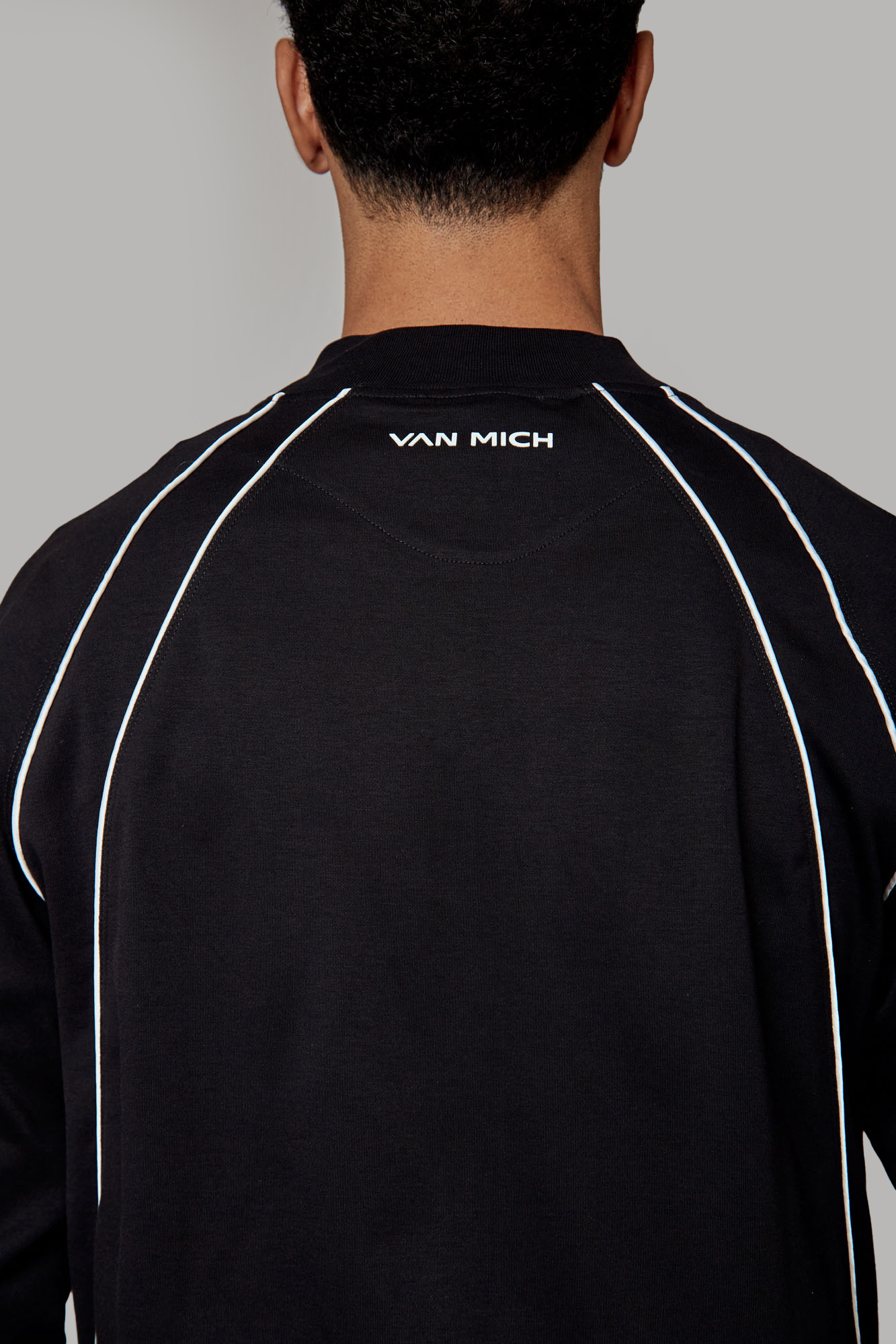 VM-ERK-20-304 Толстовка Van Mich Черный