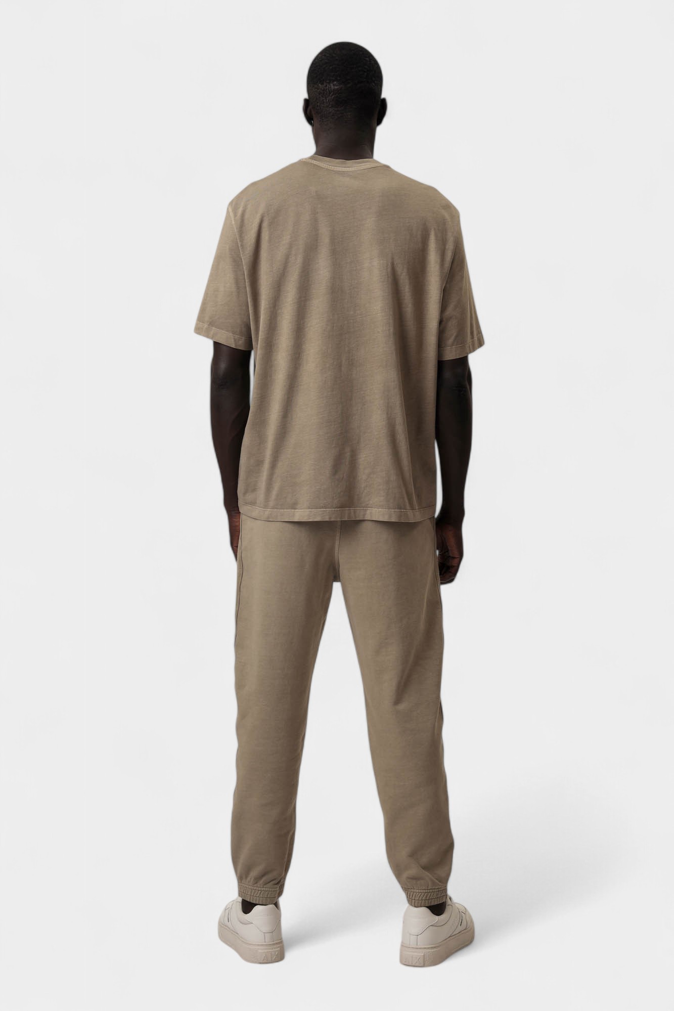 XM000567_AF13357 Футболка Armani Exchange Коричневый