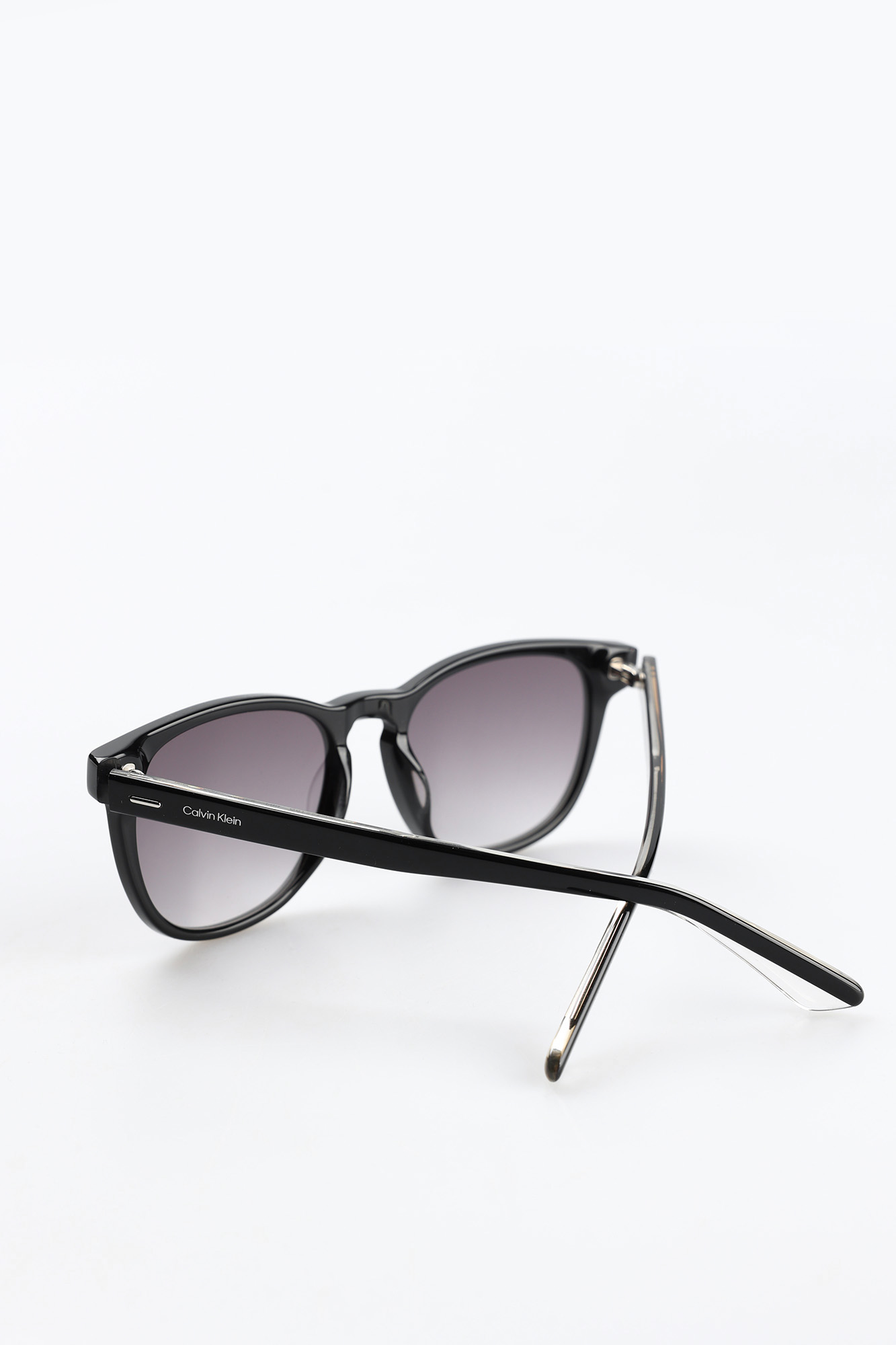 CKL-222515531 Очки солнцезащитные Calvin Klein Черный