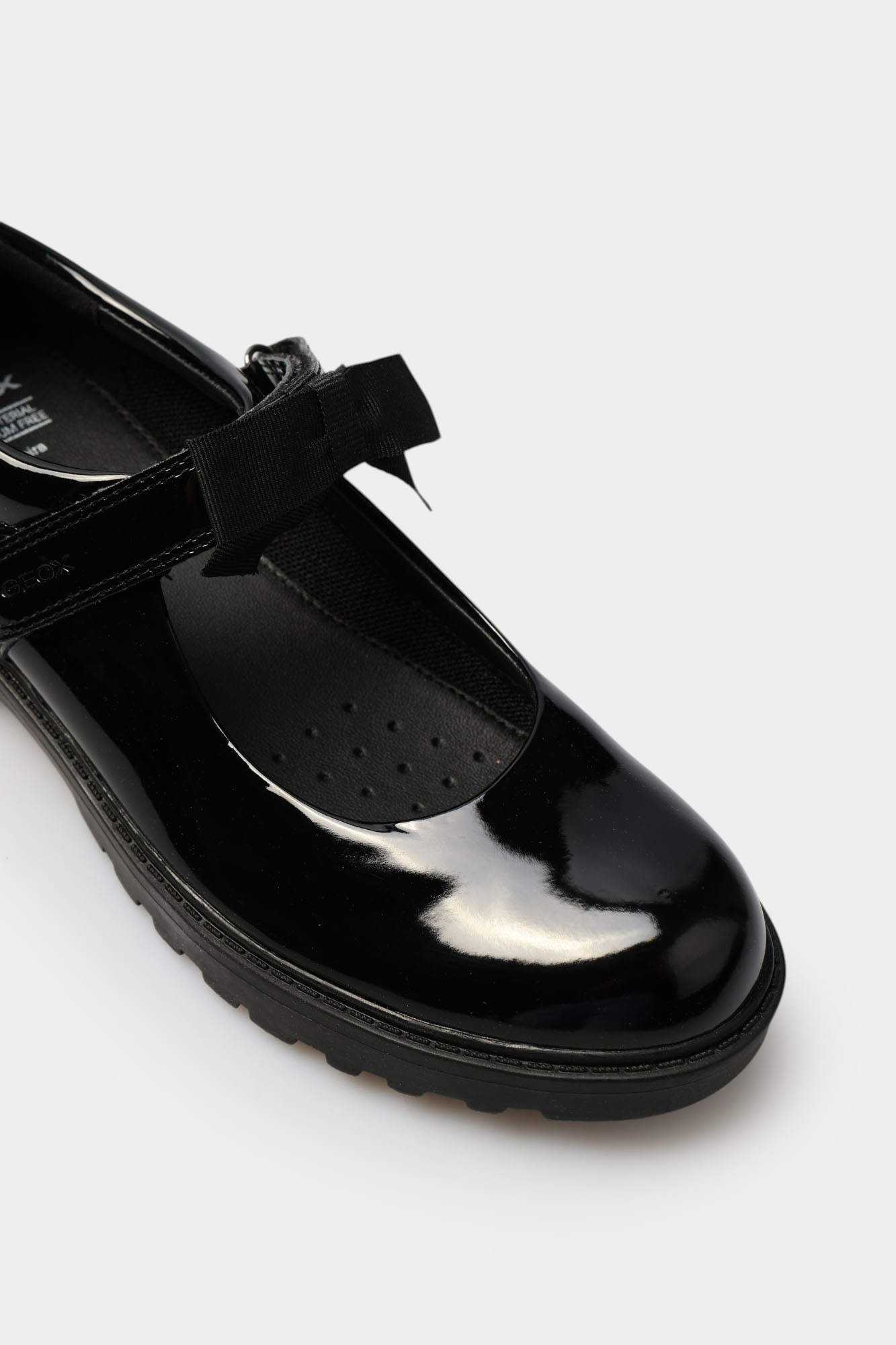 J1620E000HHC Сандалии Geox Черный