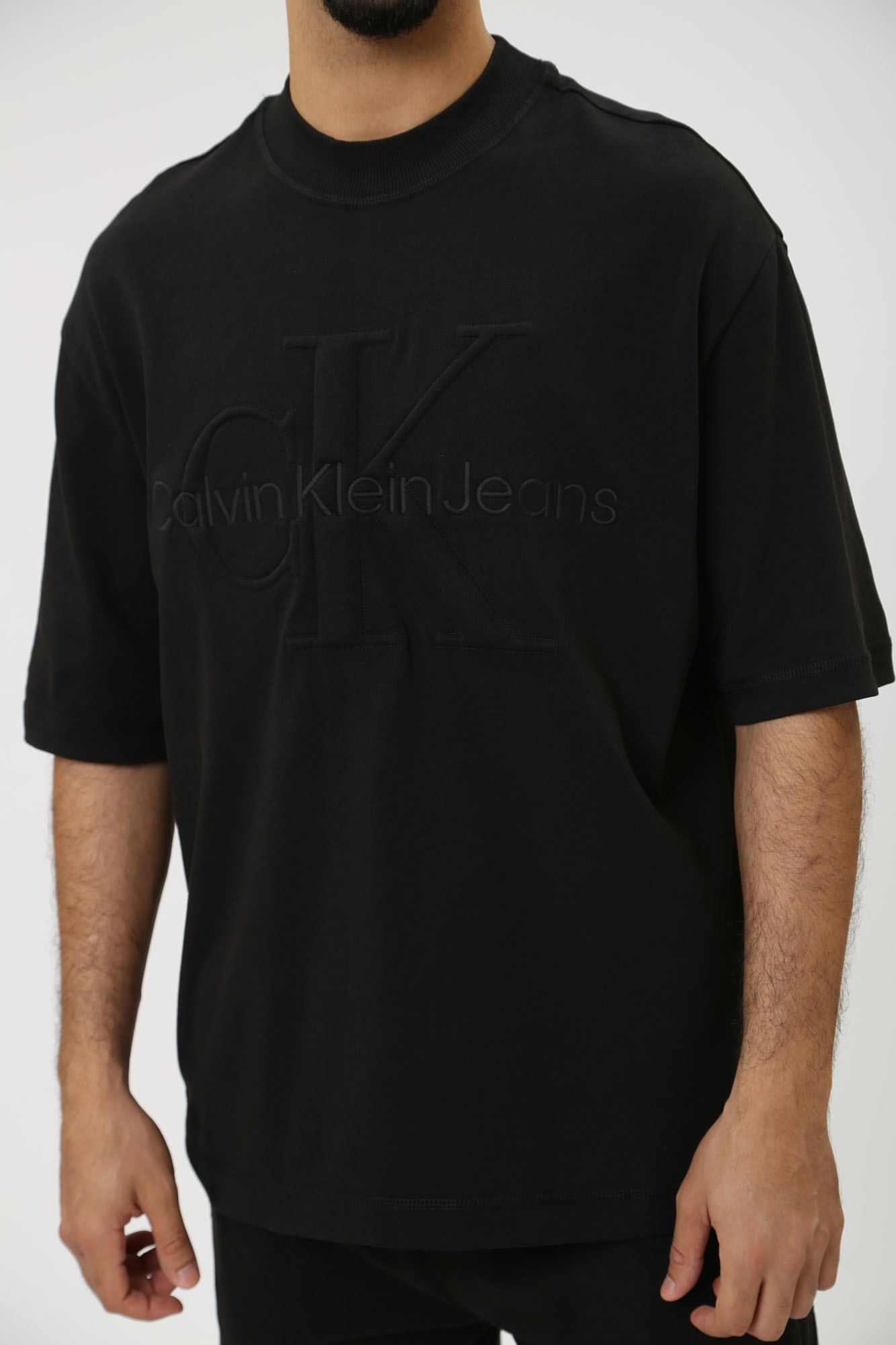 J30J325210 Футболка Calvin Klein Jeans Черный