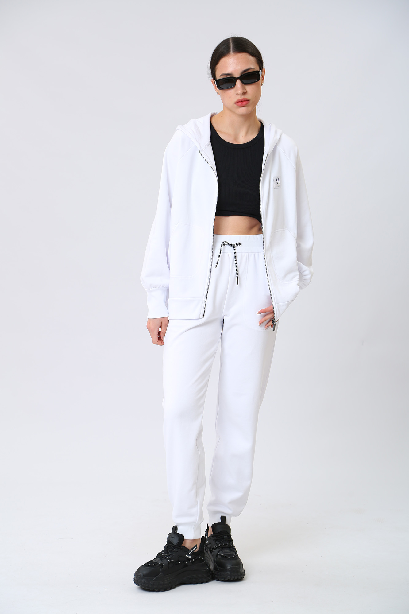 3RYP88_YJDVZ брюки спортивные armani exchange 