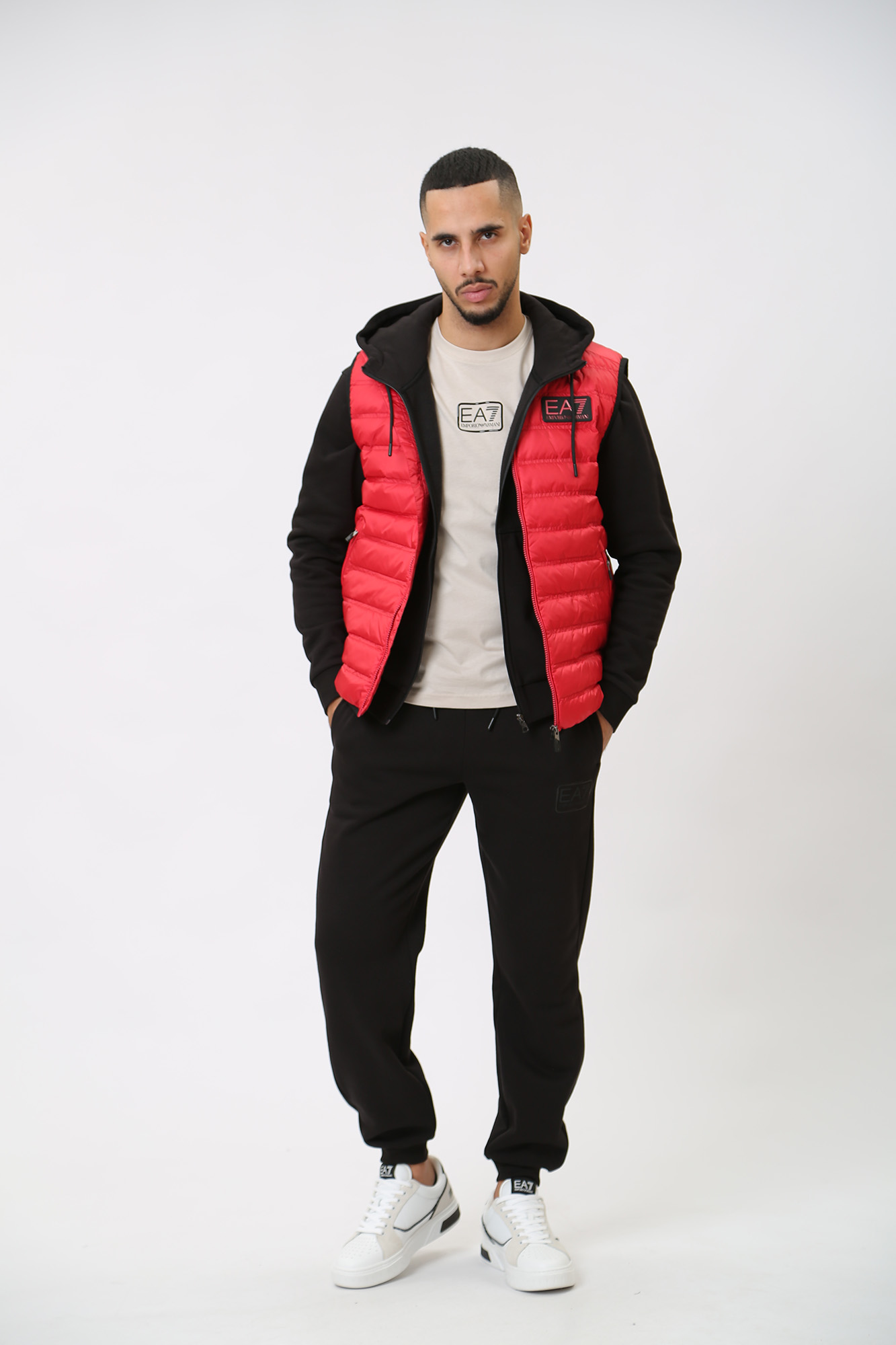 6RPQ02_PN5ZZ Жилет пуховый EA7 Красный