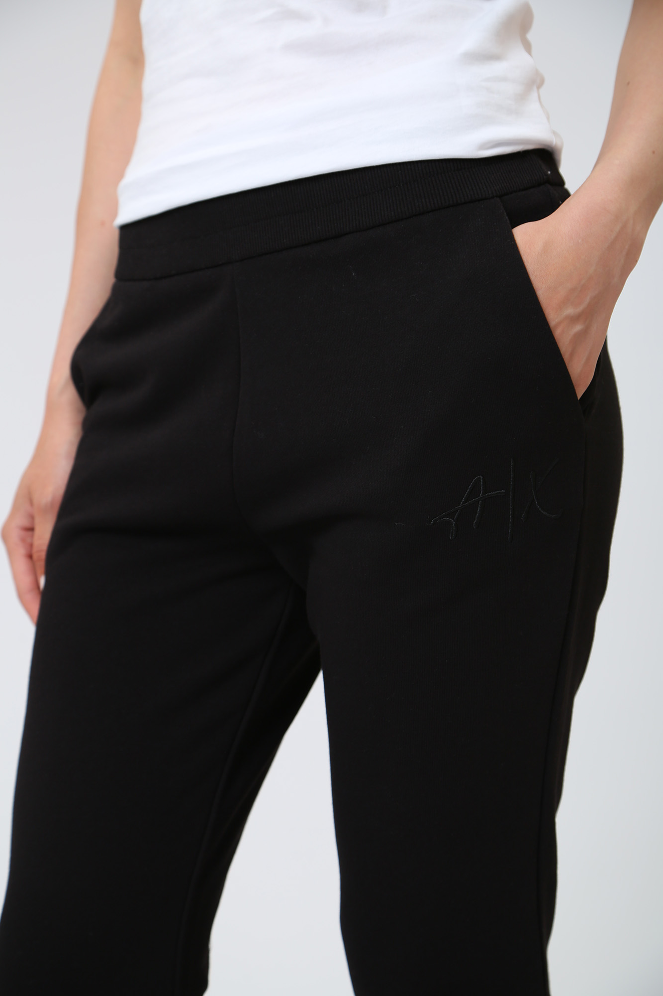 3RYP85_YJ3NZ брюки спортивные armani exchange 