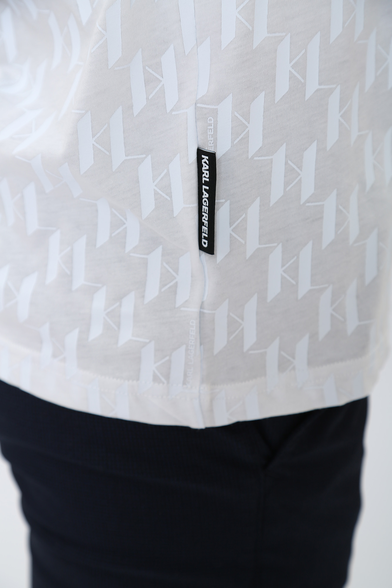 532251_755074 Футболка Karl Lagerfeld Белый