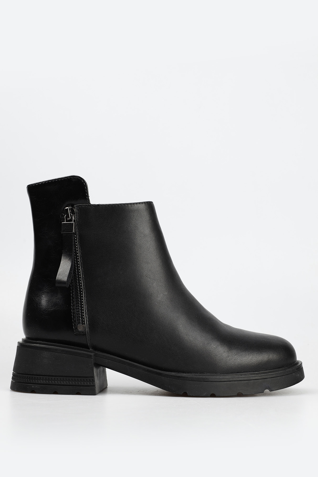 MC12105-WM/8 нат.мех Ботинки жен кожа чер. Ботинки Marc Cony Черный