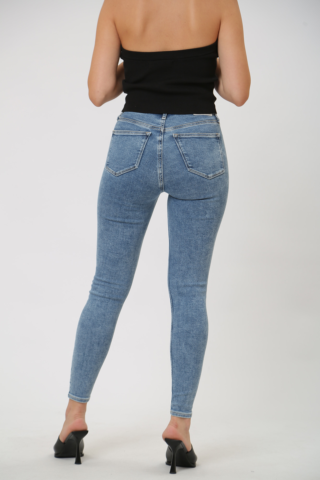 J20J221769 брюки джинсовые calvin klein jeans  calvin klein jeans 