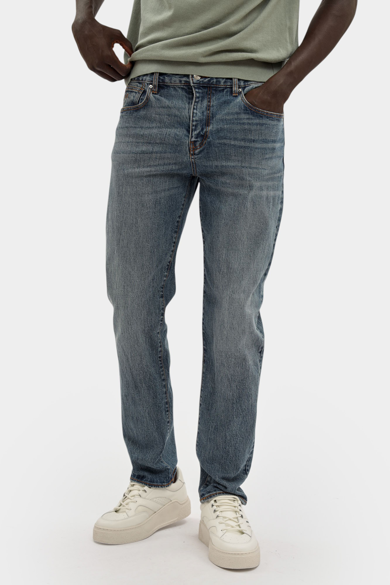 XM000049_AF17047 Джинсы Armani Exchange Голубой