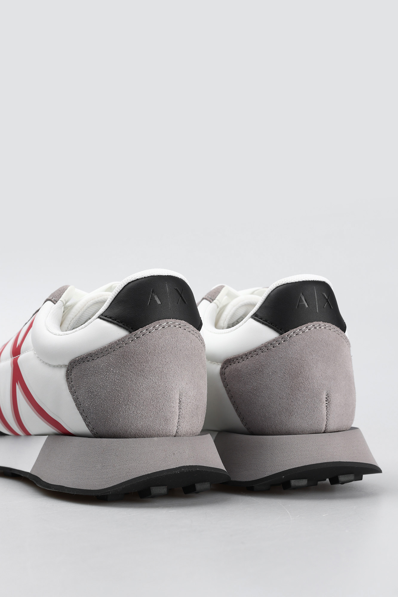 XDX109_XV588 Кроссовки Armani Exchange Белый