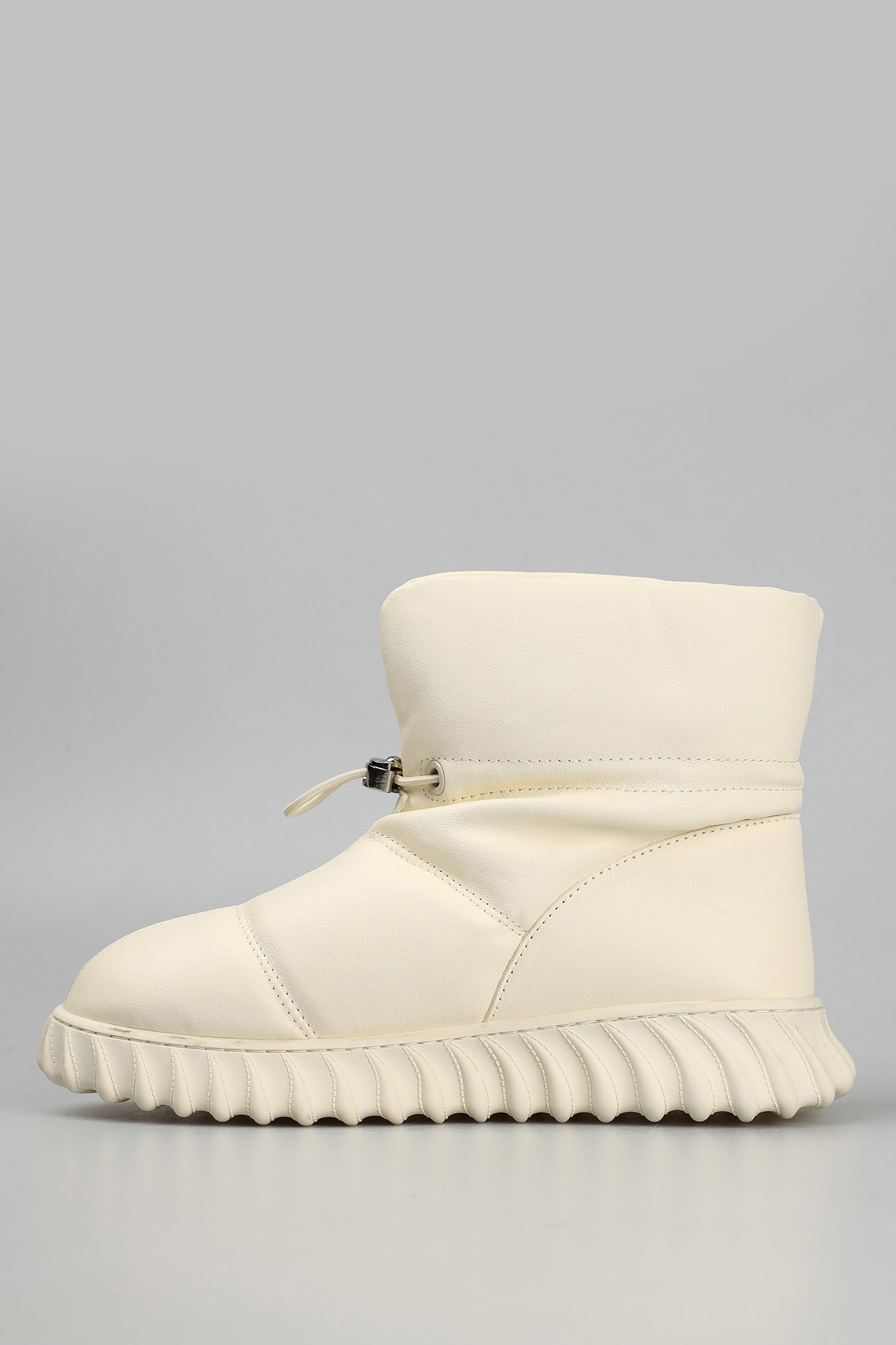 GA68568-1 Ботинки Graciana Молочный