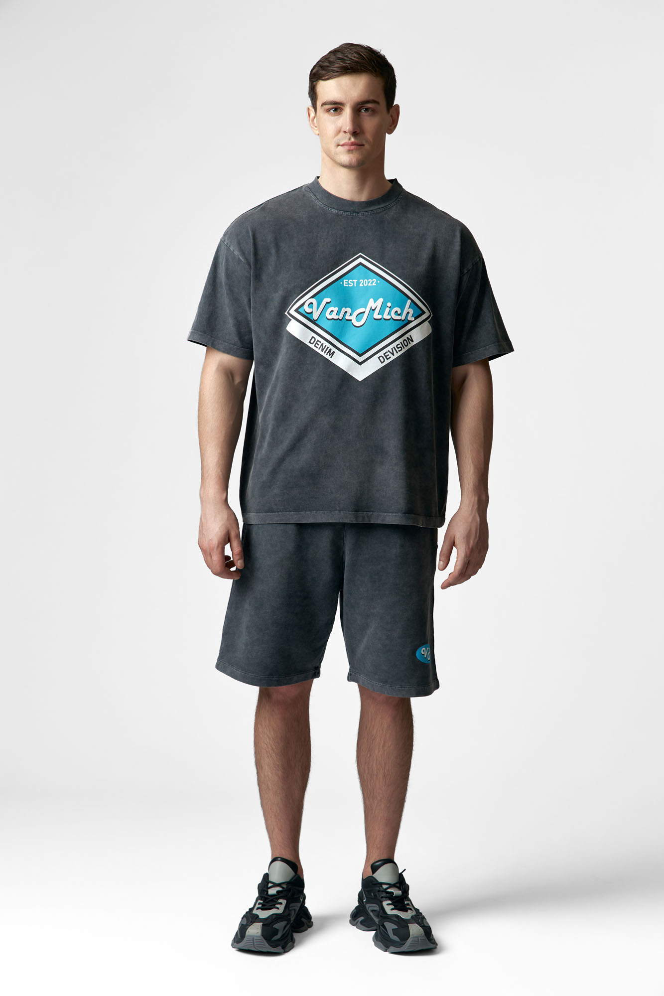 VM-ERK-20-412 Шорты Van Mich Черный