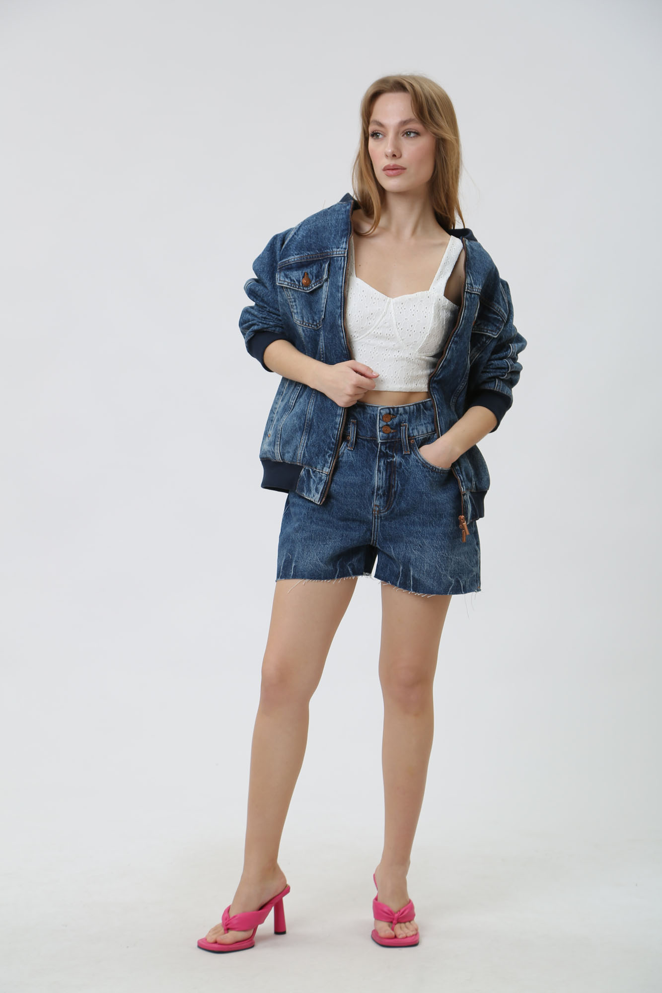 3DYJ71_Y16EZ шорты джинсовые armani exchange 