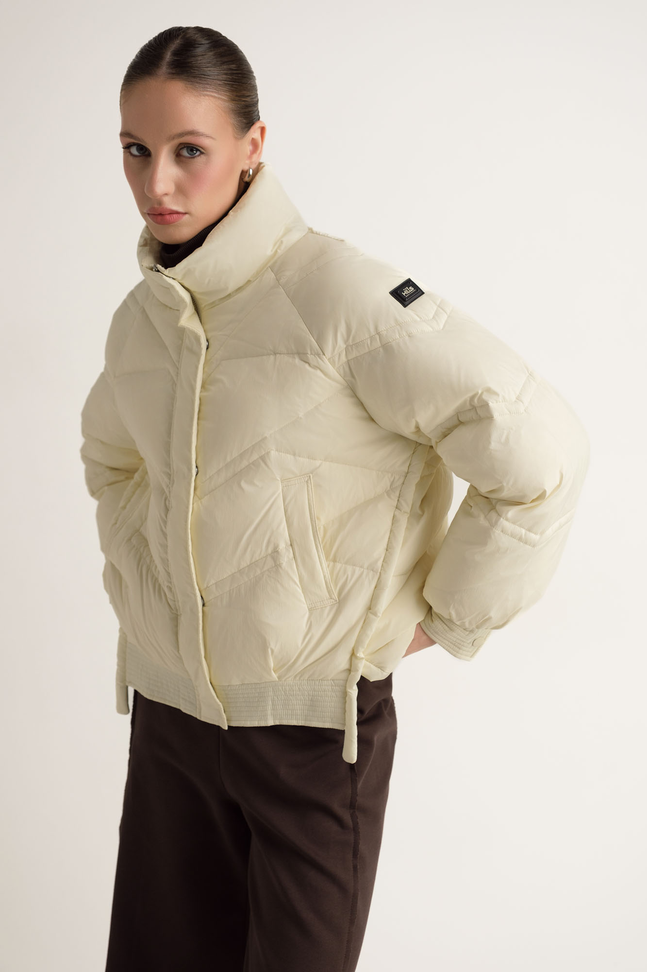 W-242-KT-34-0002 куртка the hills 