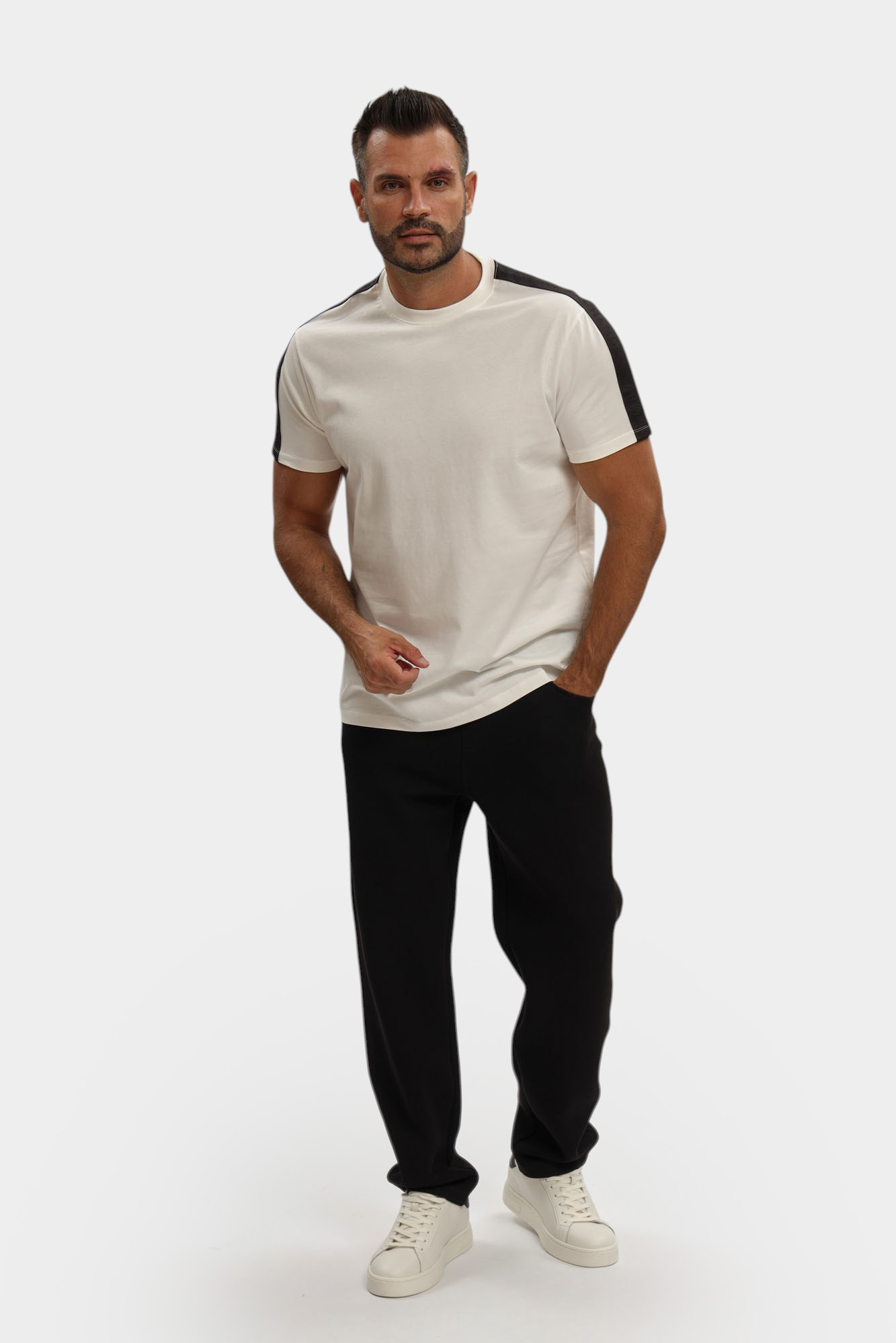 XM001283_AF10361 Футболка Armani Exchange Белый