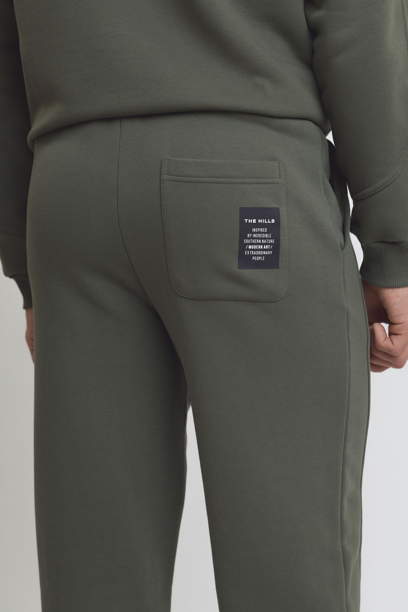 M-252-P-20-0603 Брюки спортивные The Hills Хаки