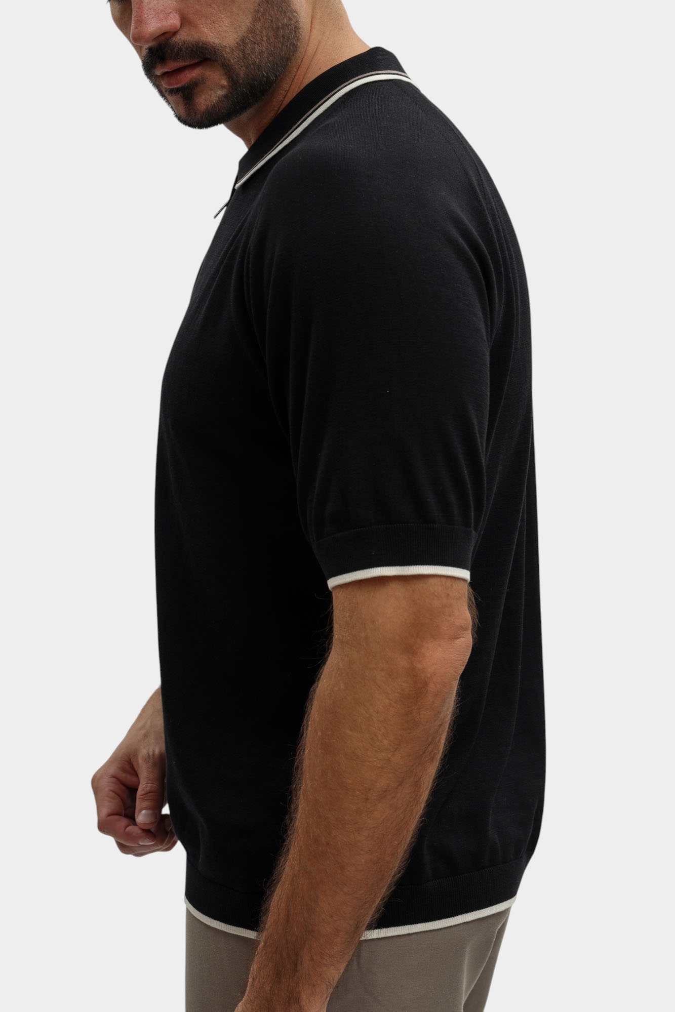 XM001977_AF20139 Поло Armani Exchange Черный