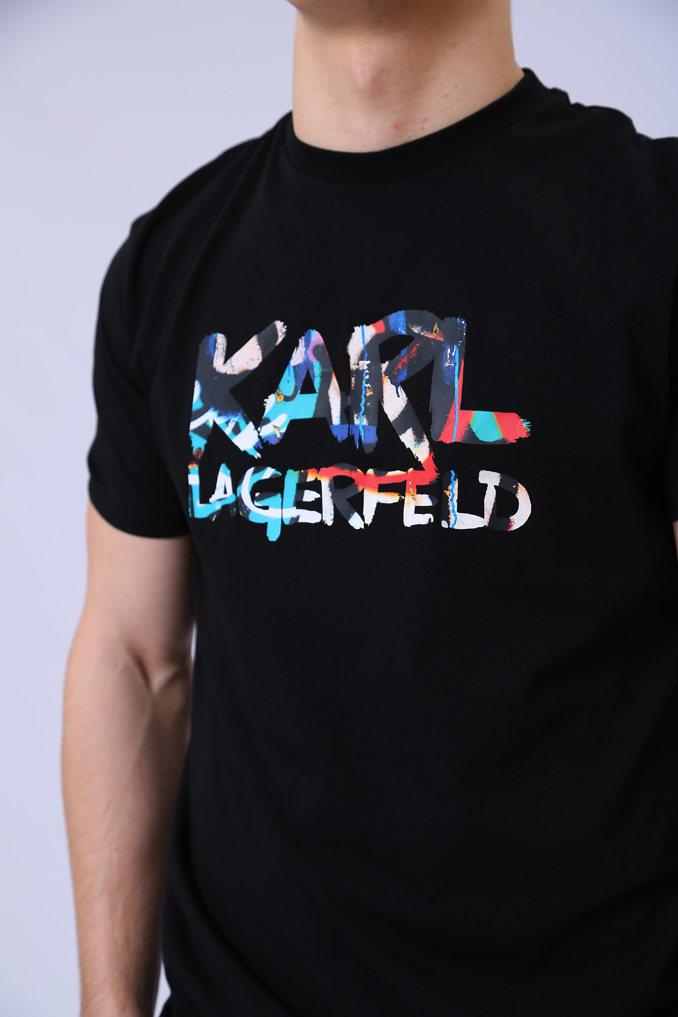 531224_755400 Футболка Karl Lagerfeld Черный