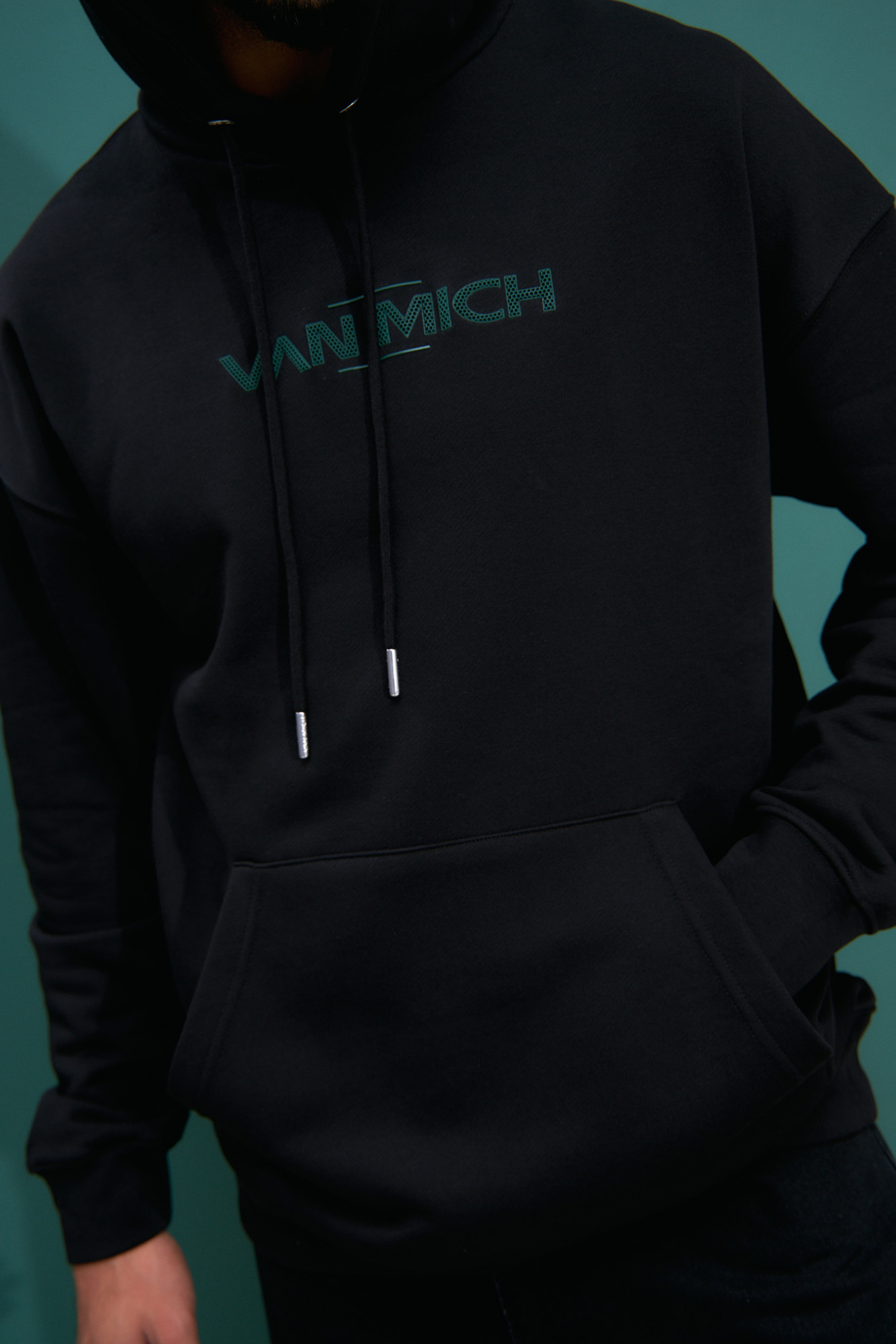 VM-232-20-335 Худи Van Mich Черный