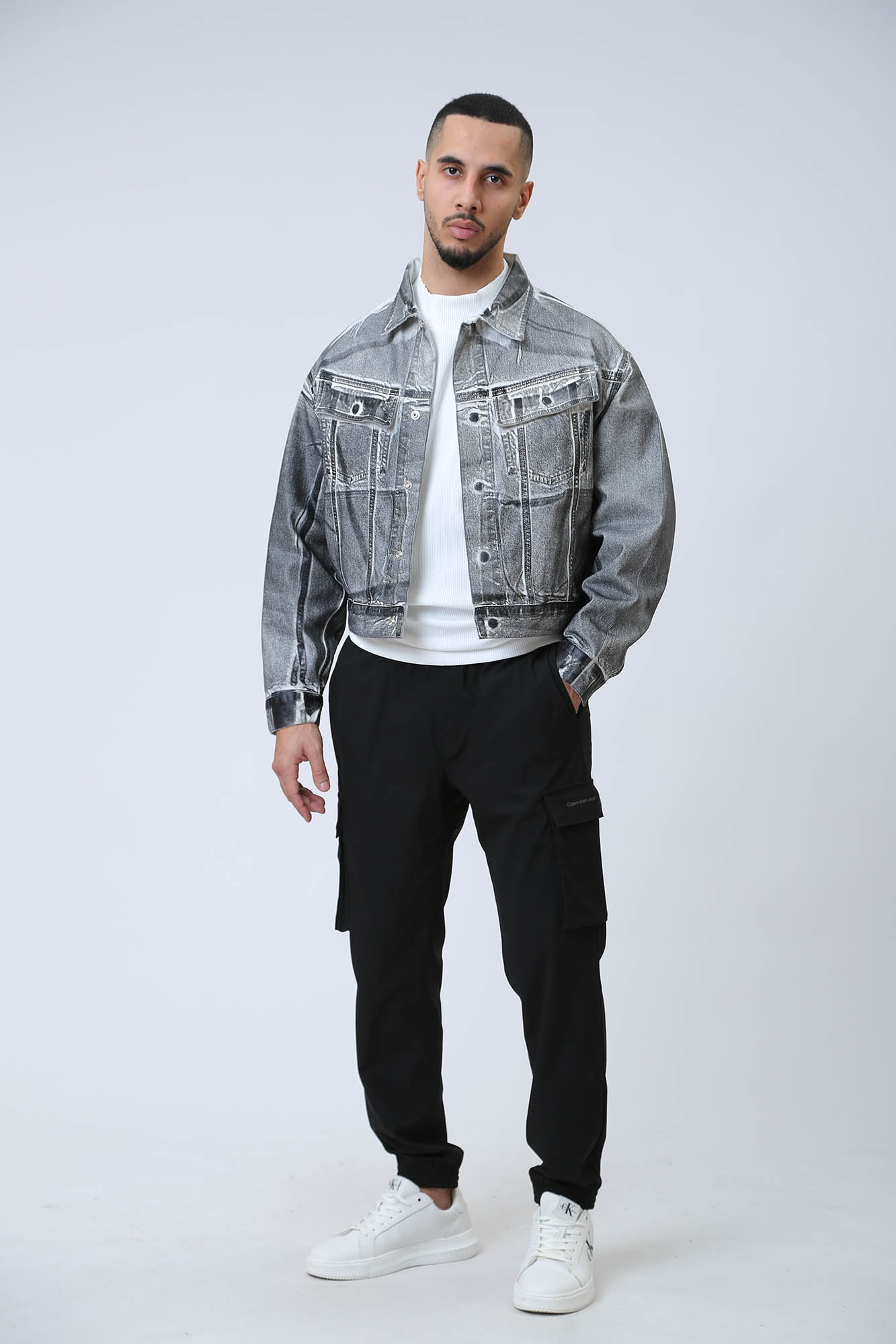 J30J324971 Куртка джинсовая Calvin Klein Jeans Серый