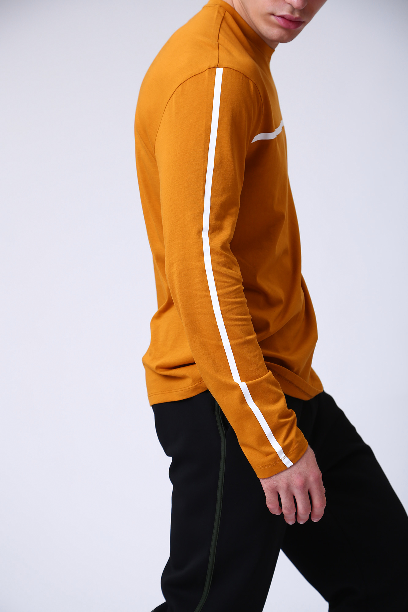 6LZTFD_ZJ8EZ Футболка с длинным рукавом Armani Exchange Оранжевый