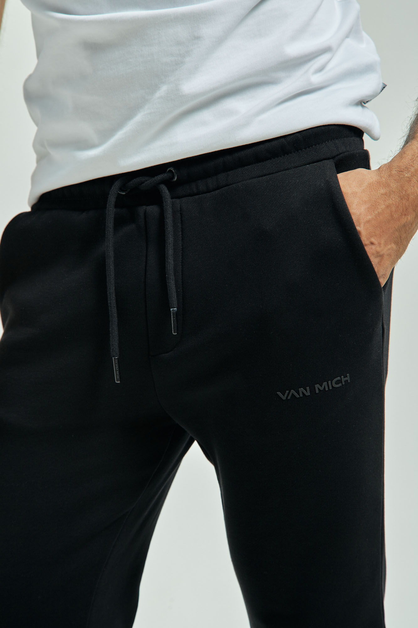 VM-ERK-20-038 Брюки спортивные Van Mich Черный