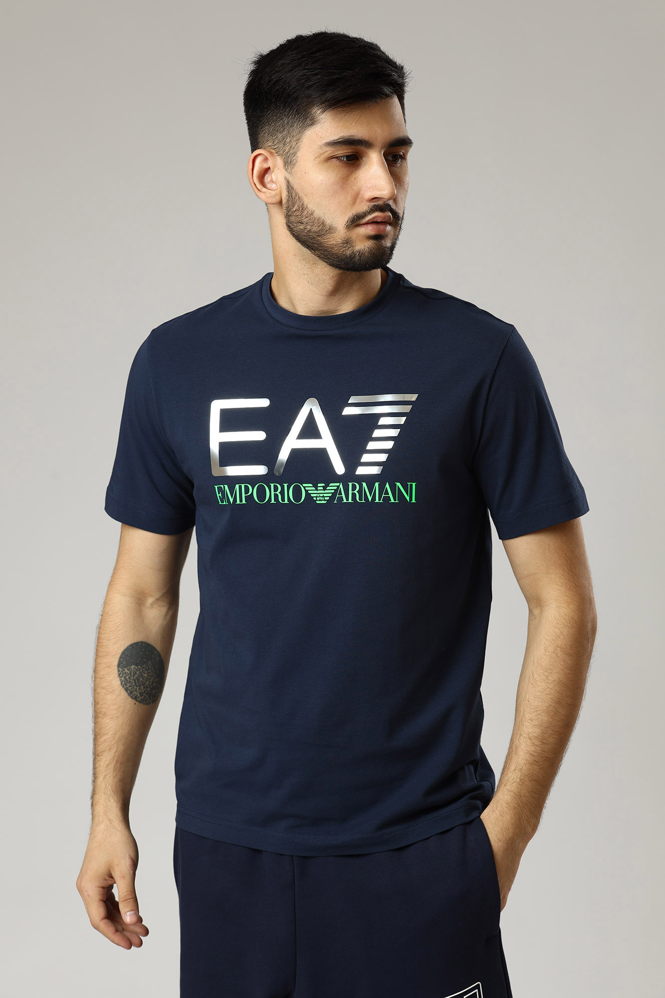 Мужские футболки casual EMPORIO ARMANI - купить в интернет