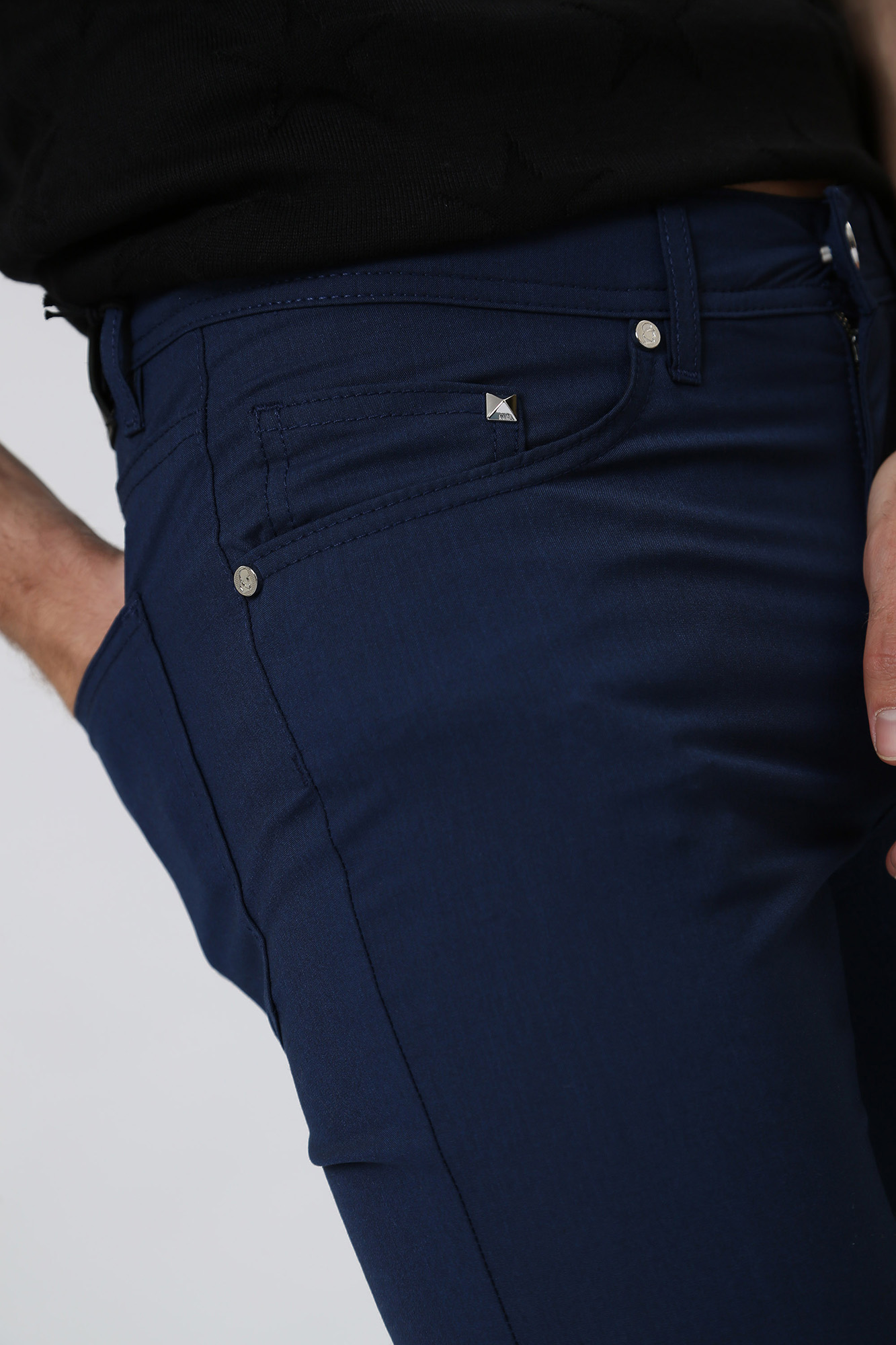 532813_265840 Джинсы Karl Lagerfeld Синий