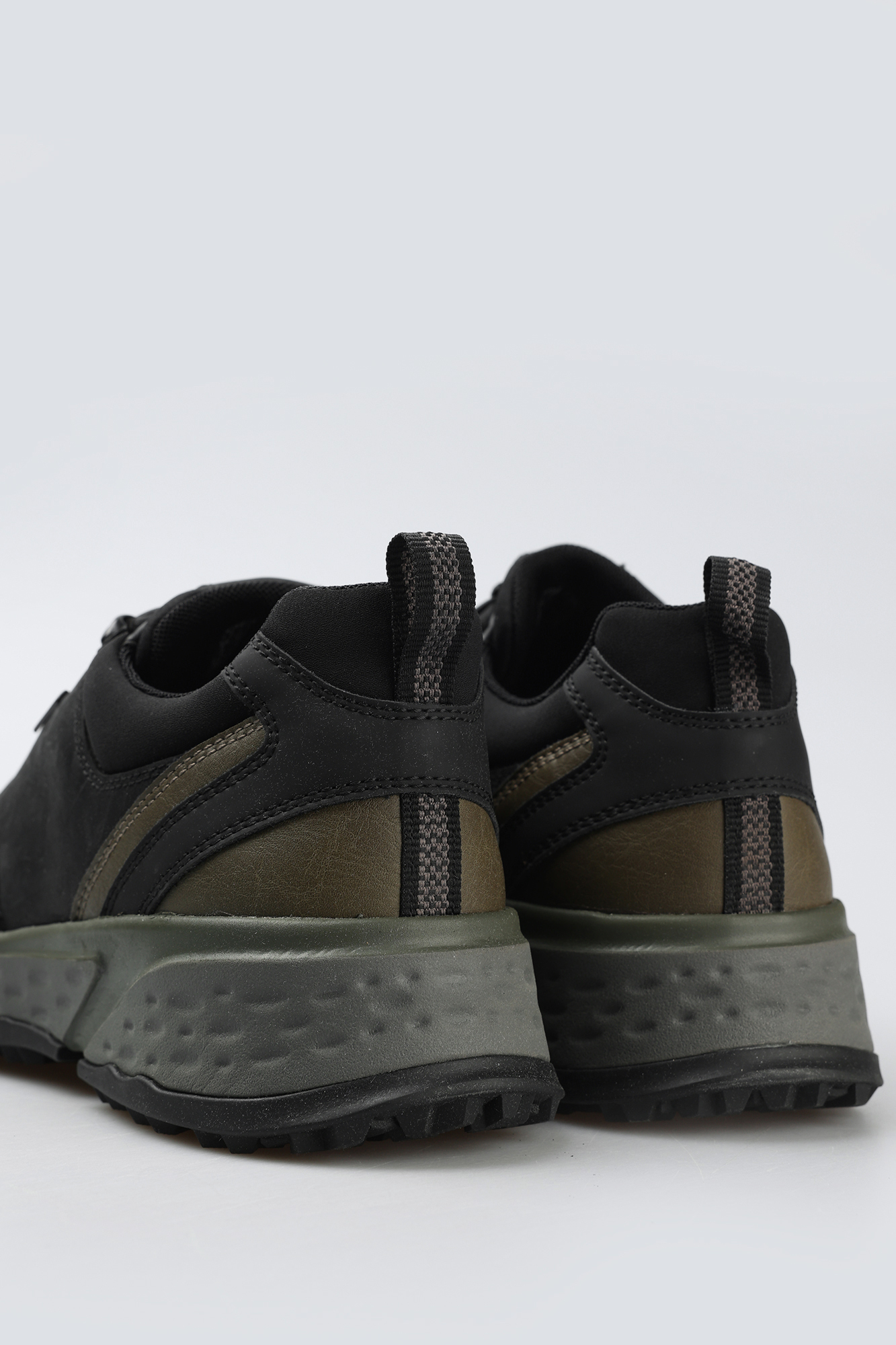 U36F0C00035C9 Кроссовки Geox Черный