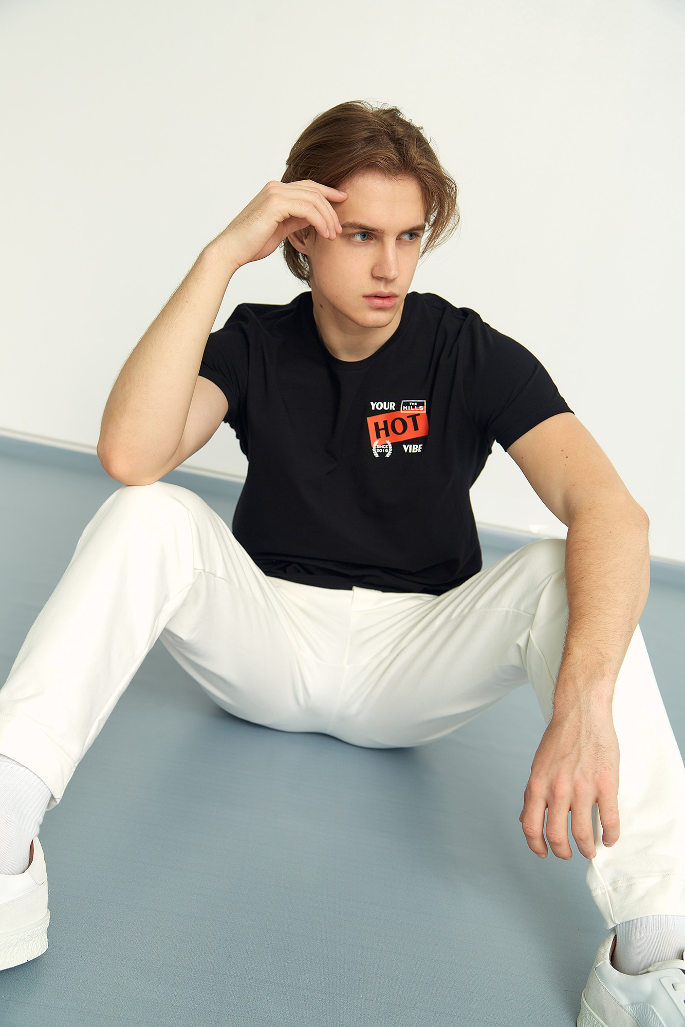 M-221-11-3339 Брюки спортивные джоггеры The Hills Белый