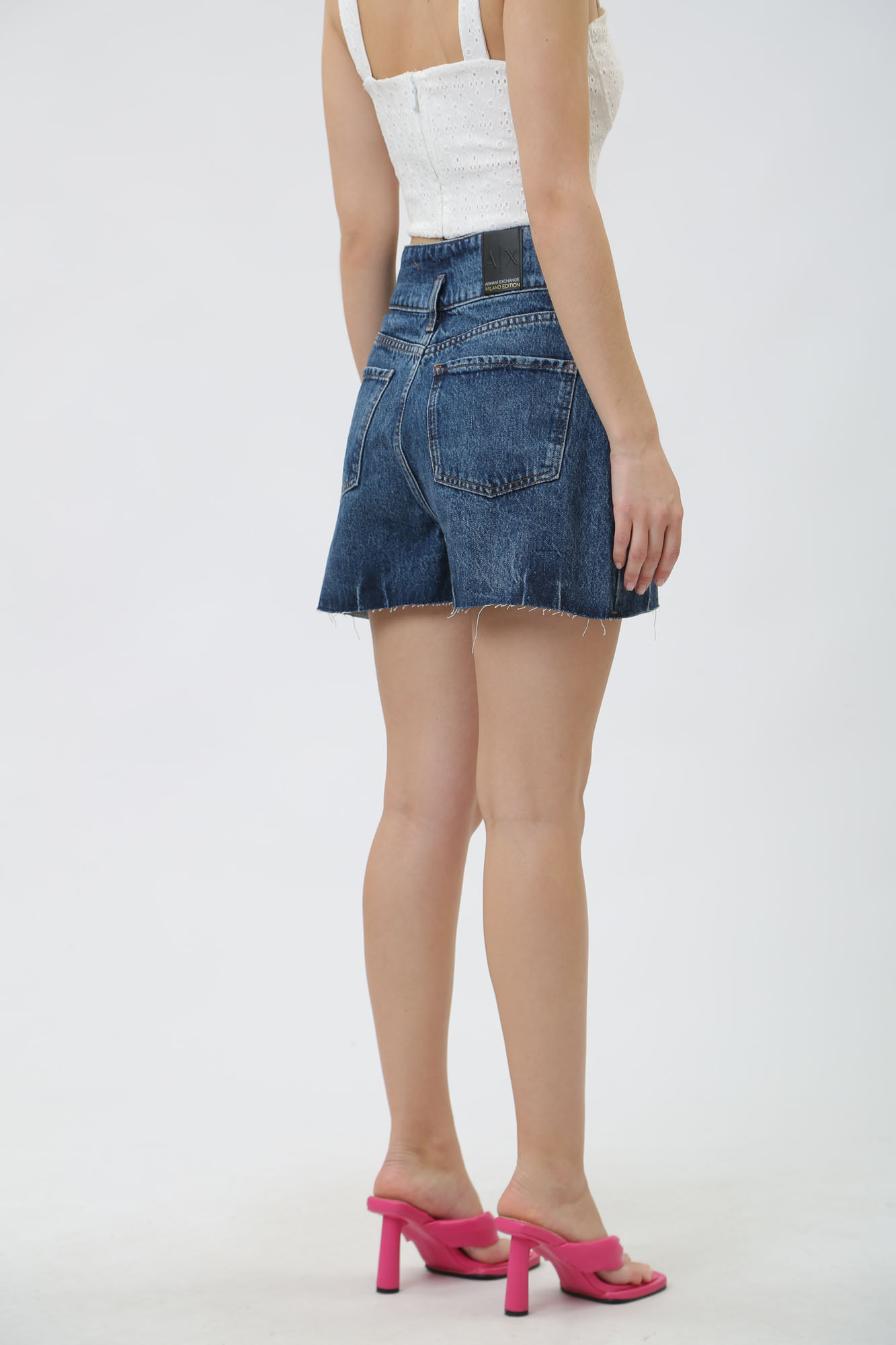 3DYJ71_Y16EZ шорты джинсовые armani exchange 