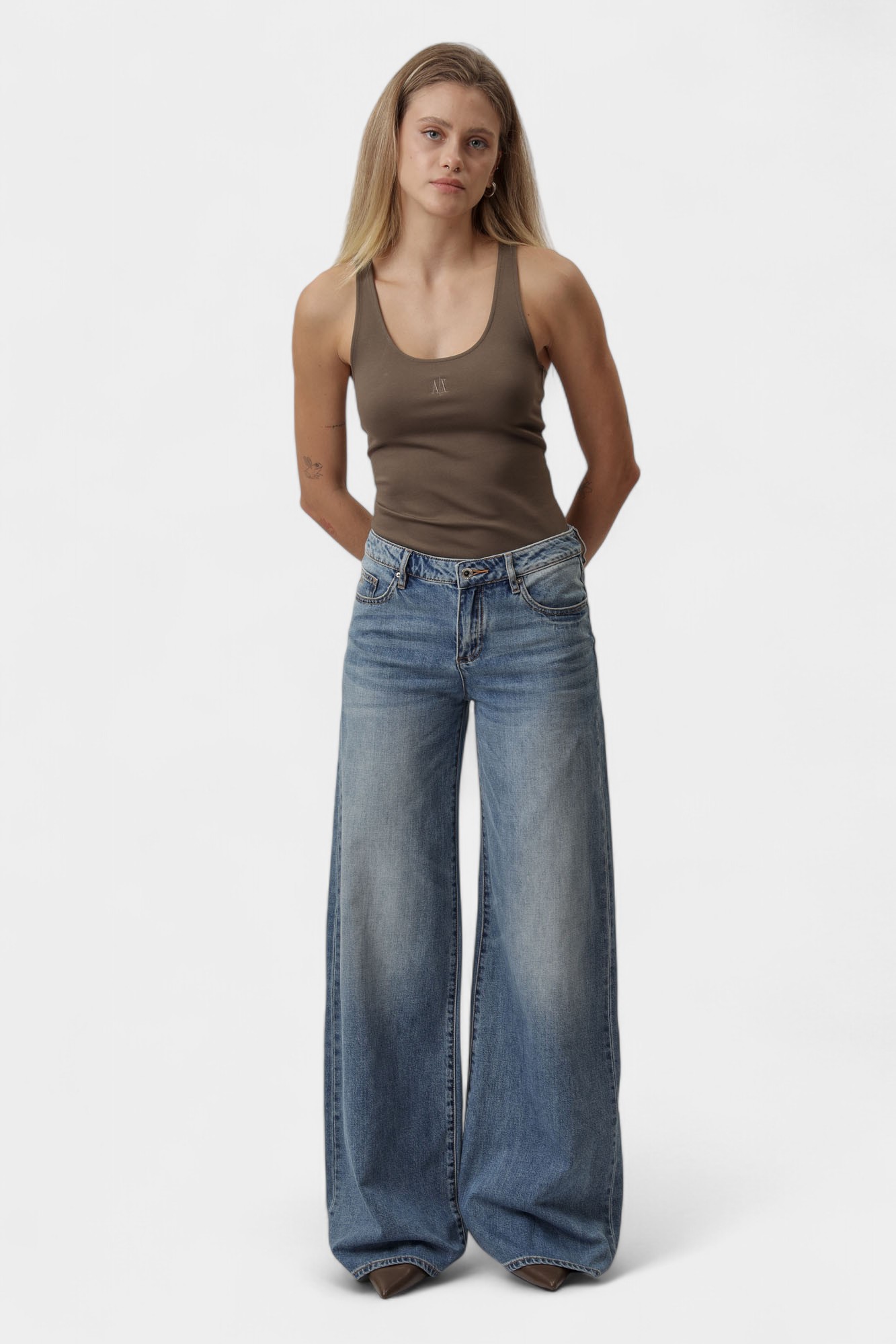 XW001184_AF12851 брюки armani exchange 