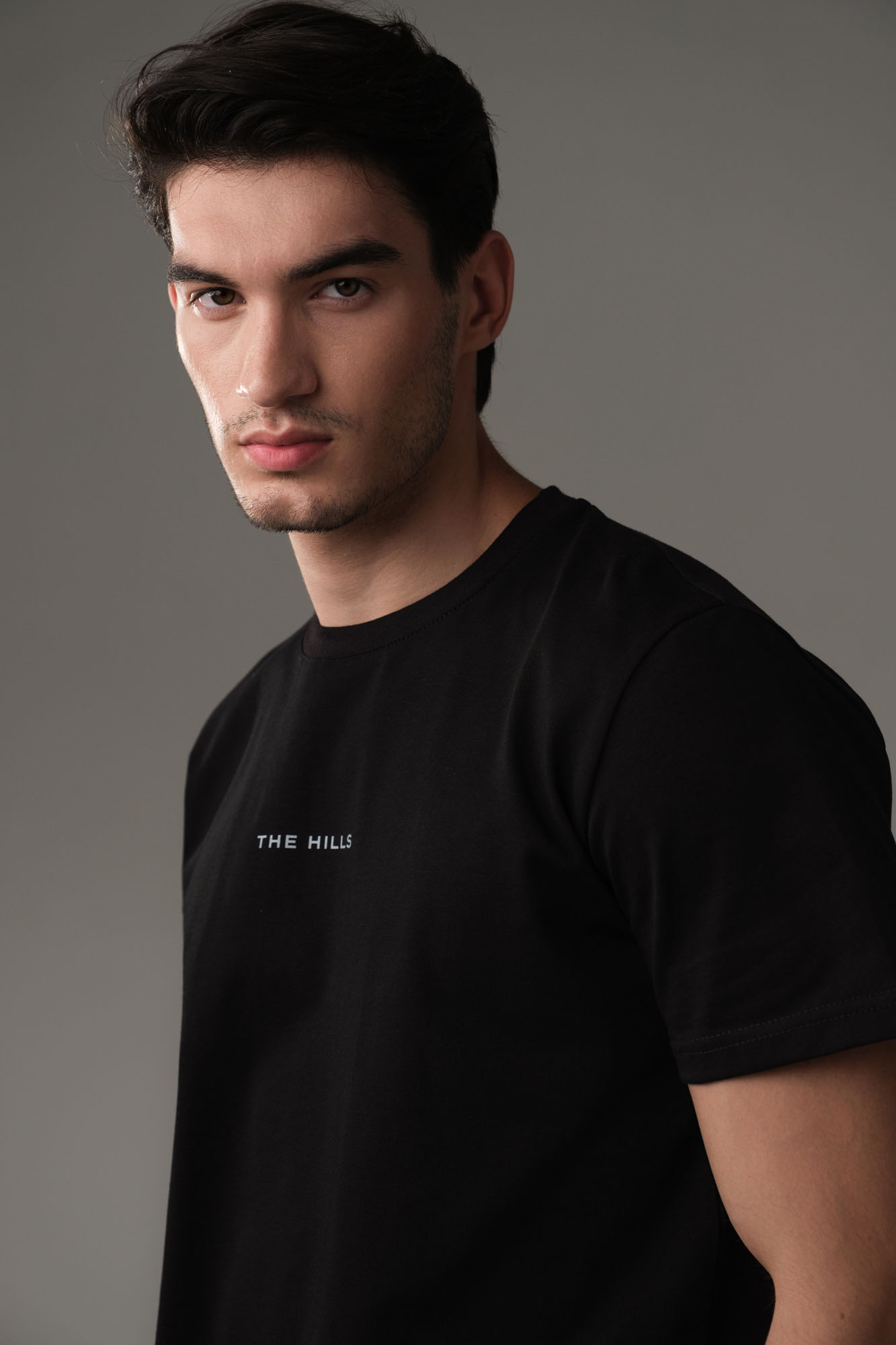 M-251-P-22-0066 Футболка The Hills Черный