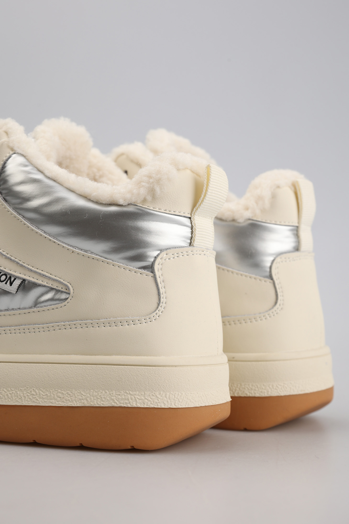 MC12116-WT/8 текстиль Ботинки жен кожа/текстиль се Кеды Marc Cony Молочный