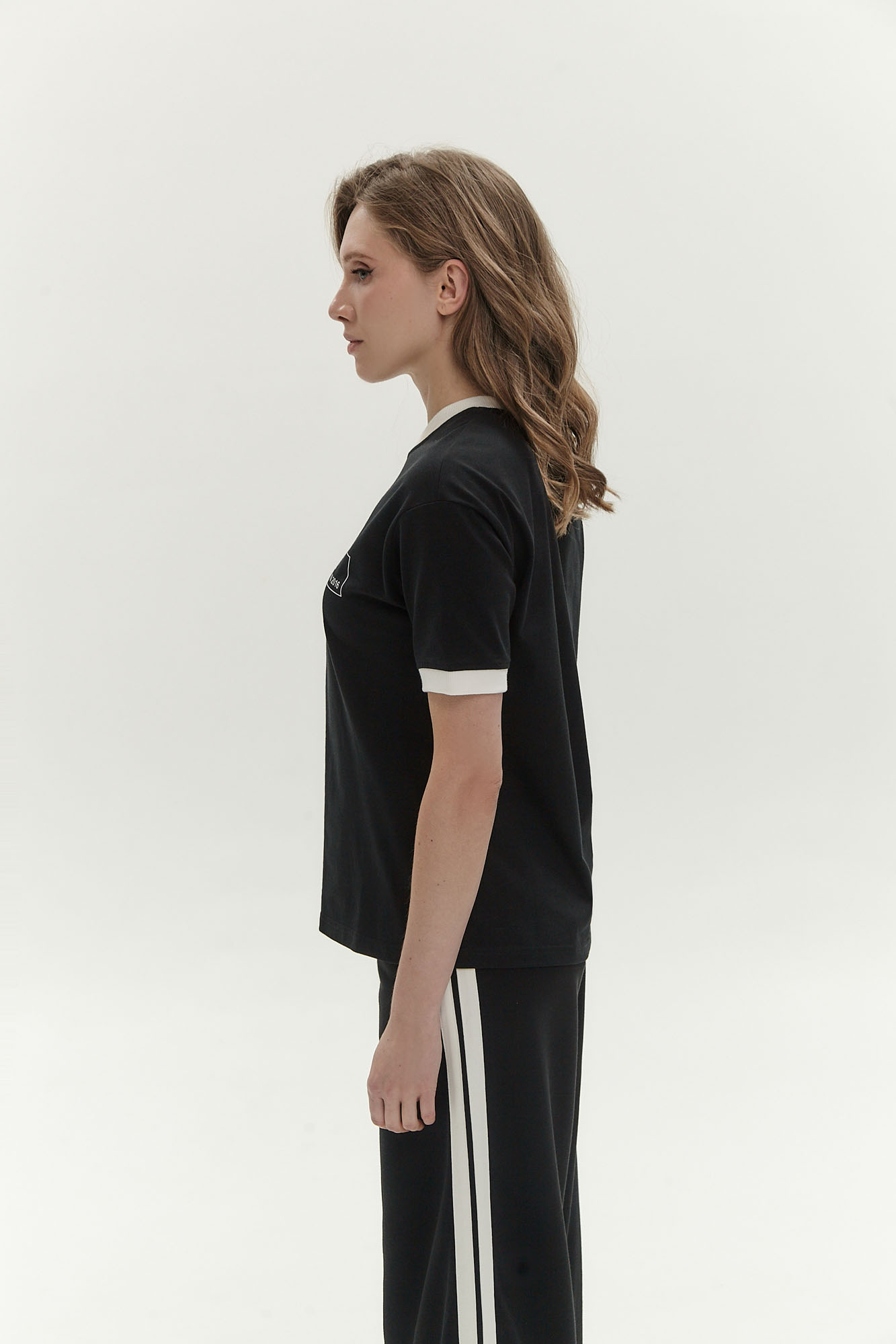 W-242-THT-22-0024 футболка the hills 