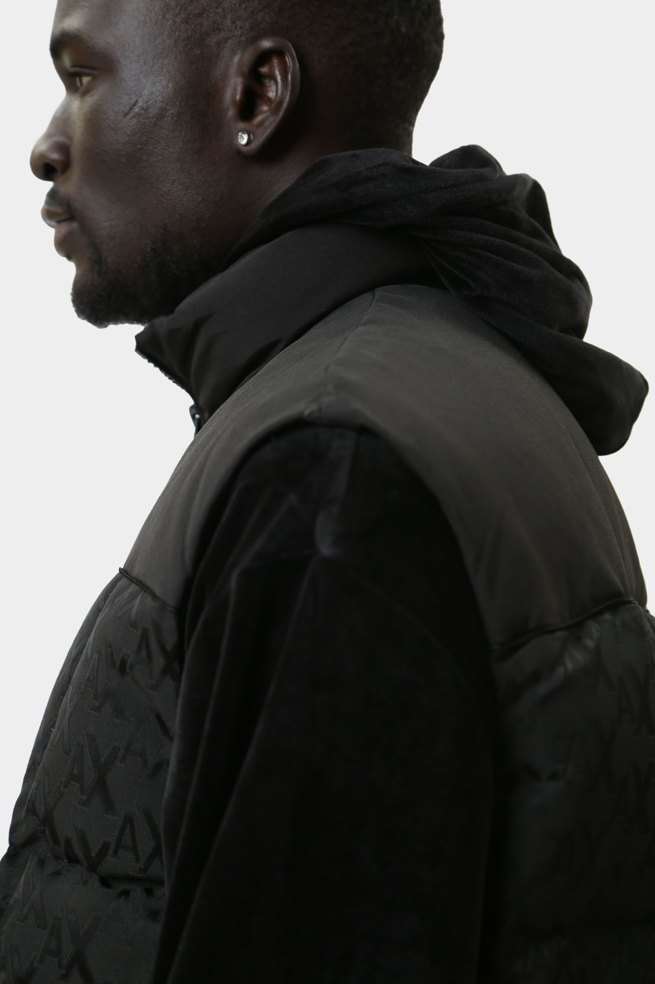 6DZQL1_ZN5GZ Жилет пуховый Armani Exchange Черный