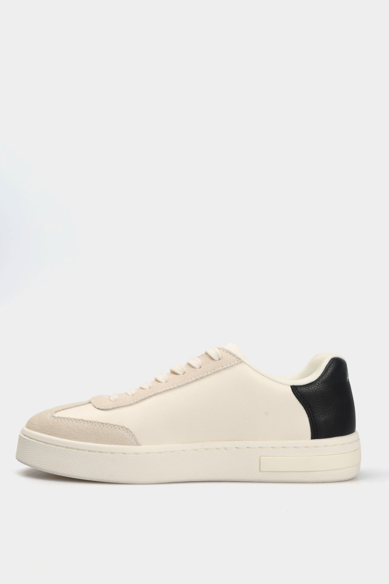 XDX181_XV932 Кеды Armani Exchange Белый