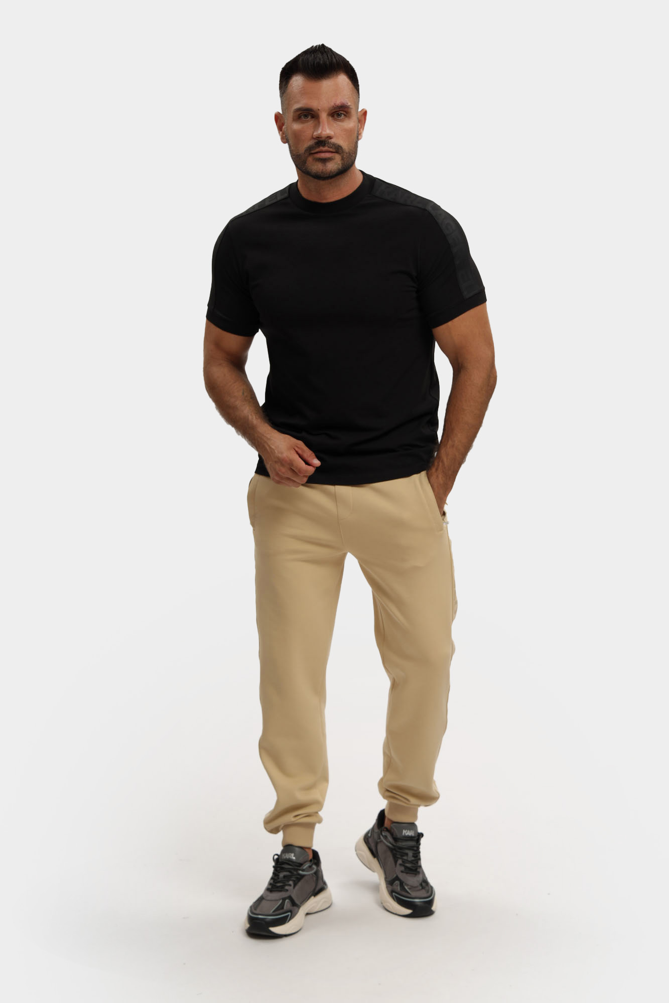 553235_755021 Футболка Karl Lagerfeld Черный