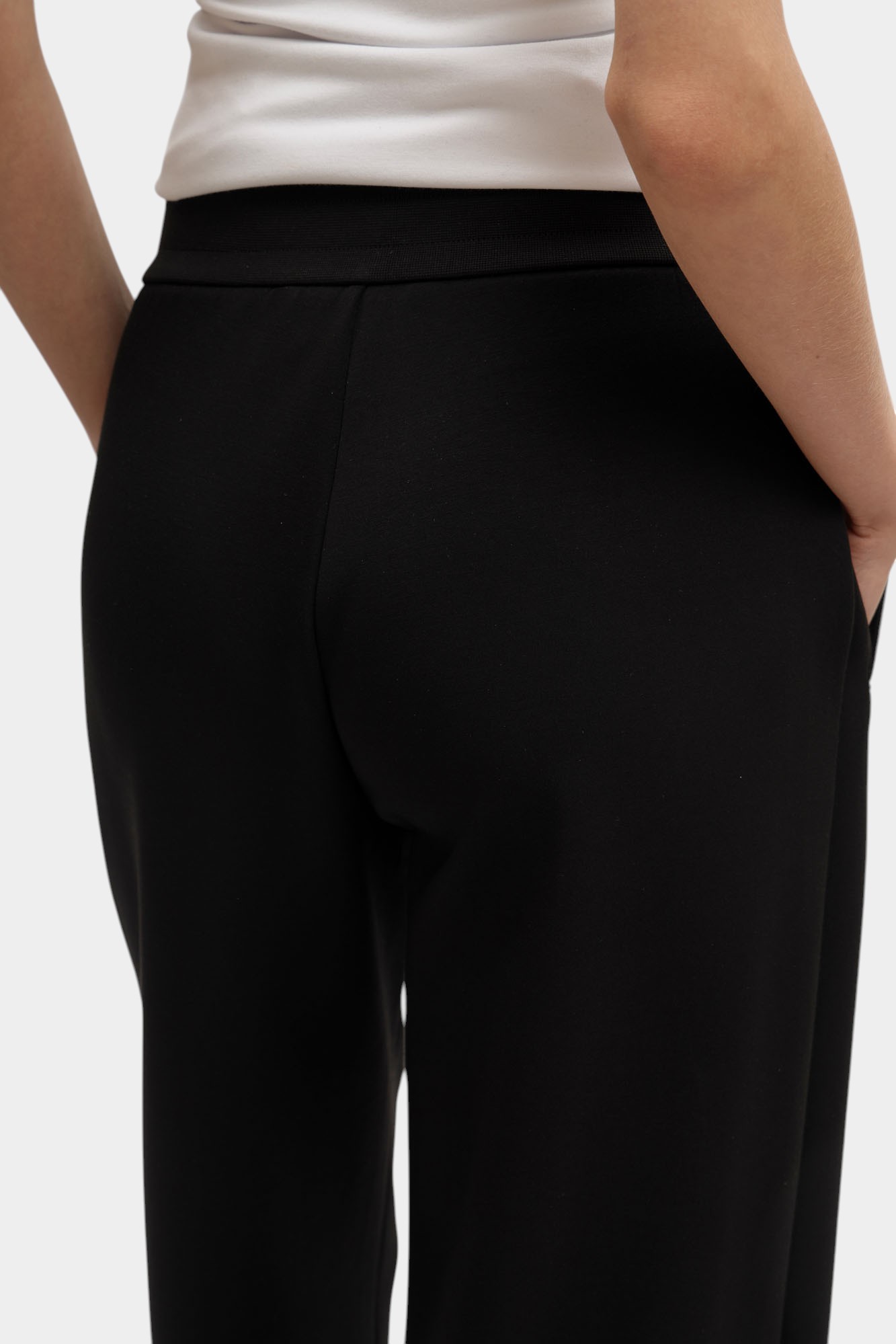 XW001011_AF16111 брюки спортивные armani exchange 