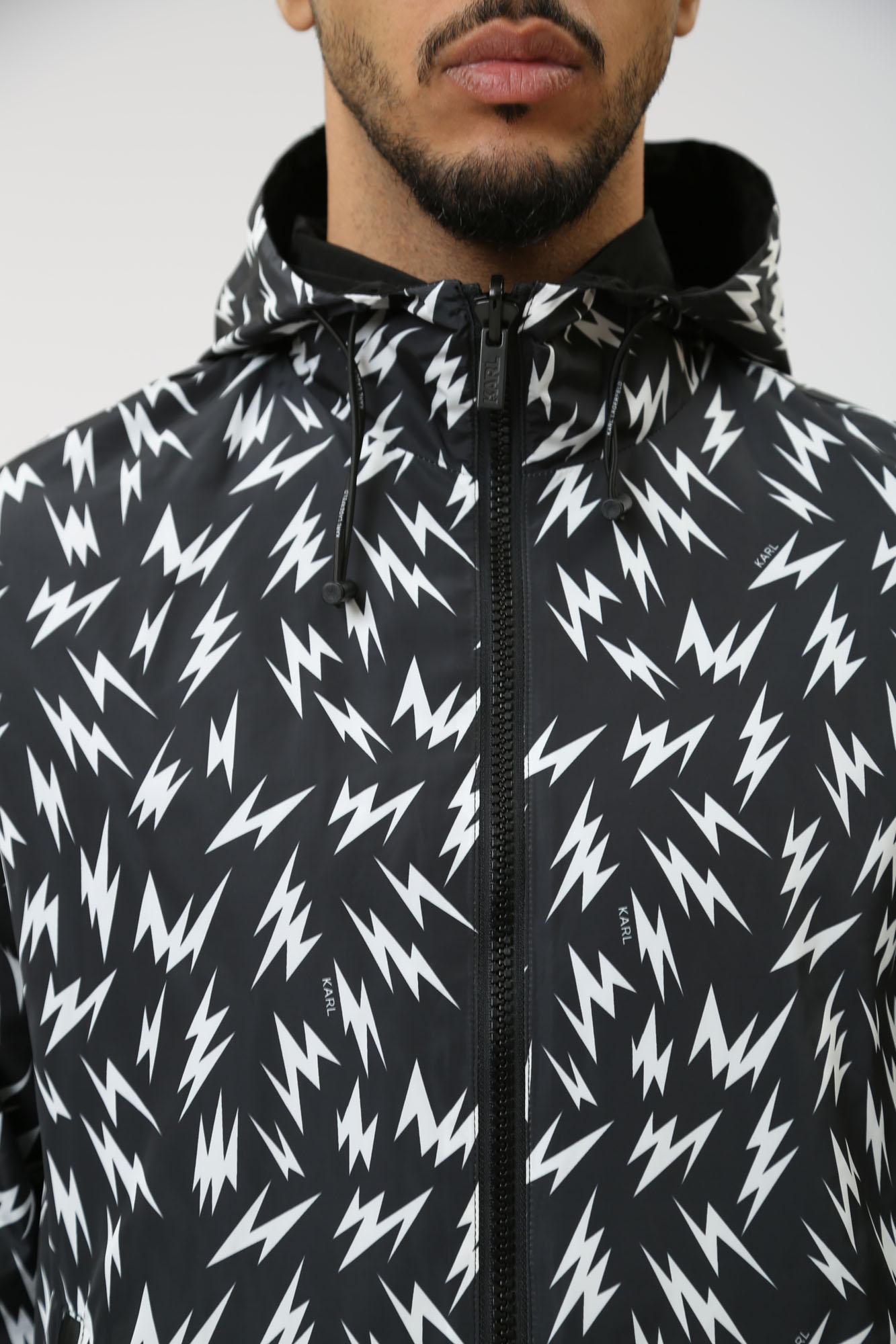 542508_505006 Ветровка Karl Lagerfeld Черный