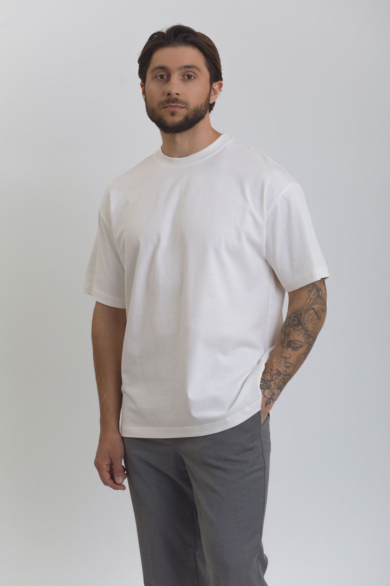 M-252-THT-22-2004 Футболка The Hills Молочный