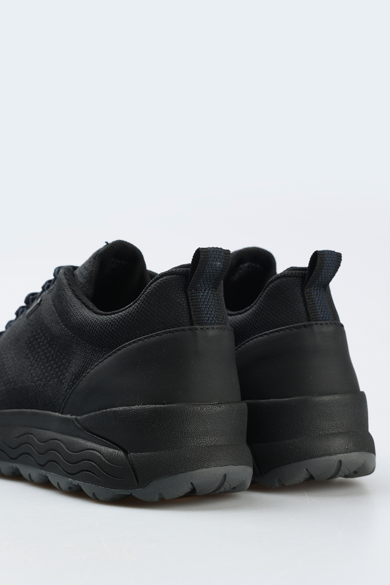 U26FDB000ZGC4 Кроссовки Geox Черный