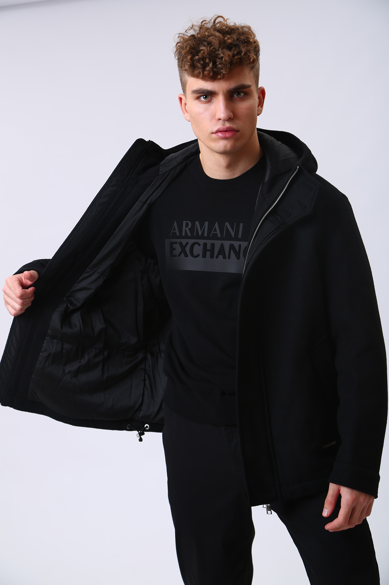 6LZB30_ZNIKZ Куртка Armani Exchange Черный