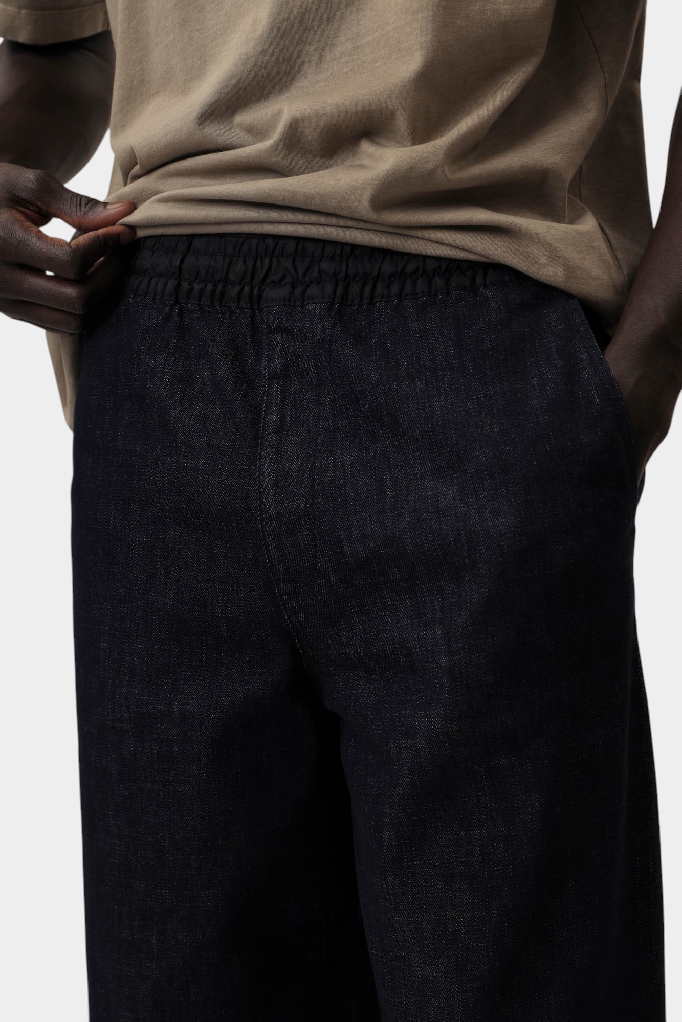 XM000385_AF12284 Брюки джинсовые Armani Exchange Голубой