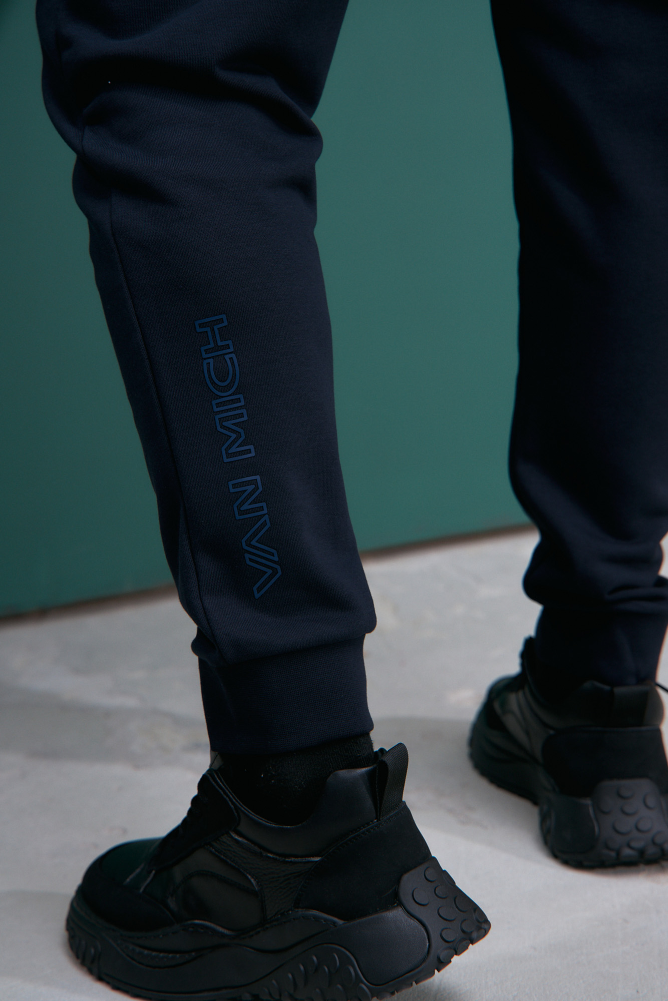 VM-232-53-021 Брюки спортивные Van Mich Синий