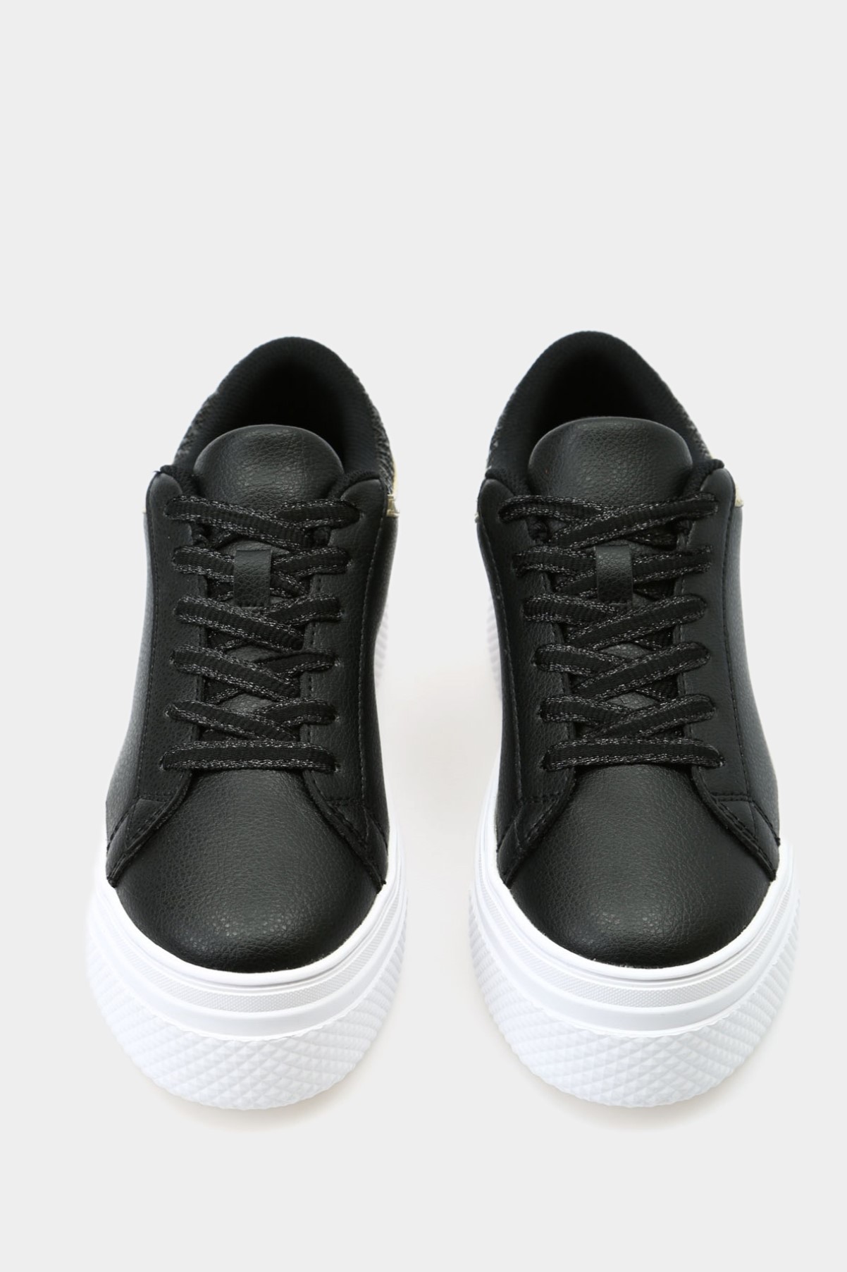 XDX159_XV887_0000 Кроссовки Armani Exchange Черный