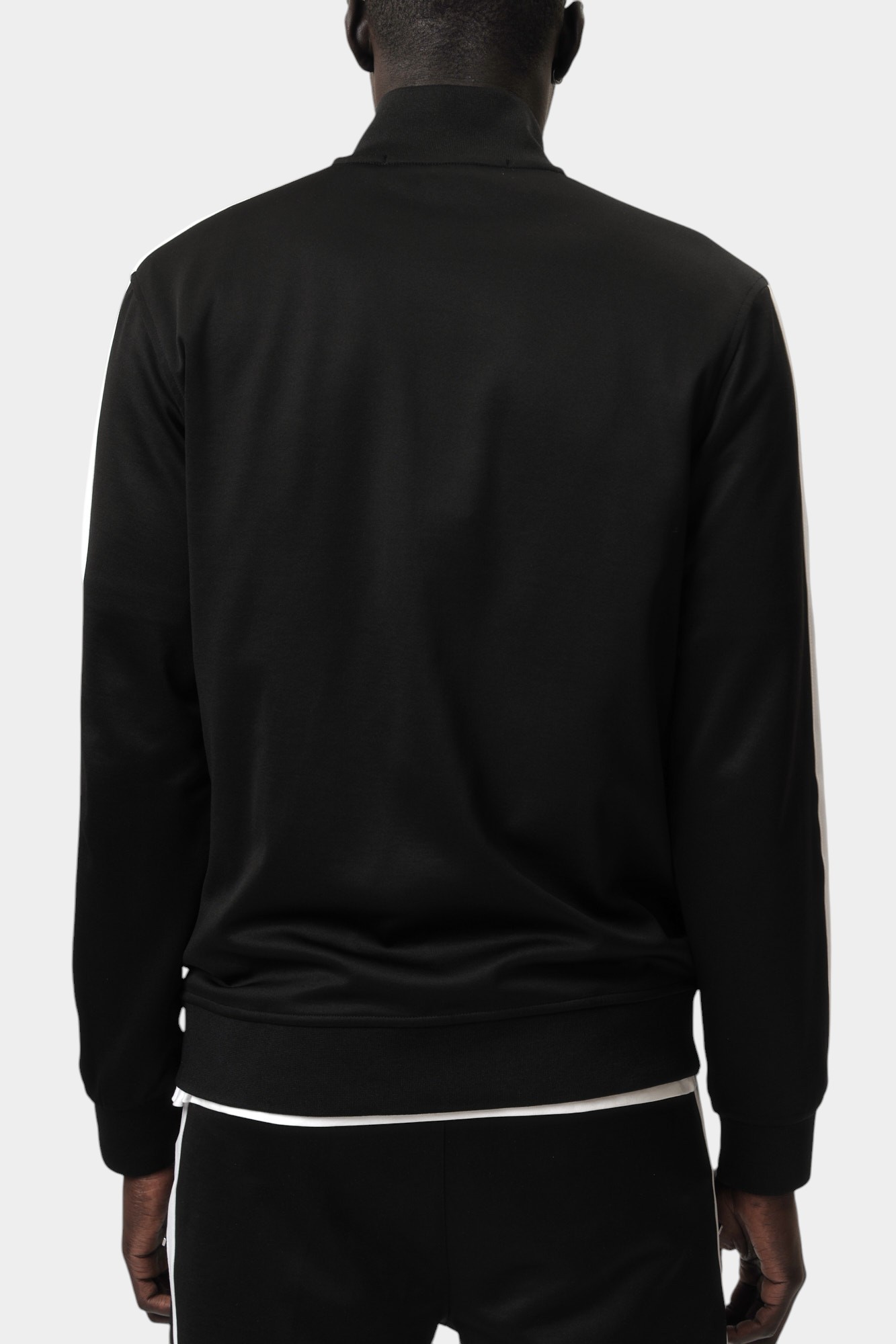 551905_705080 Толстовка Karl Lagerfeld Черный