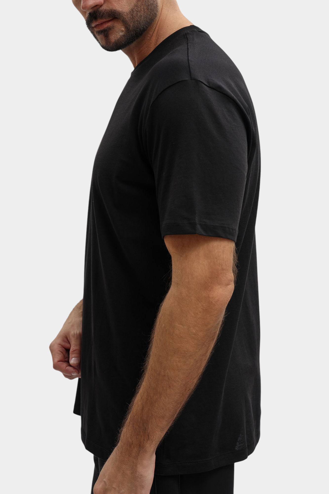 XM002230_AF12308 Футболка Armani Exchange Черный